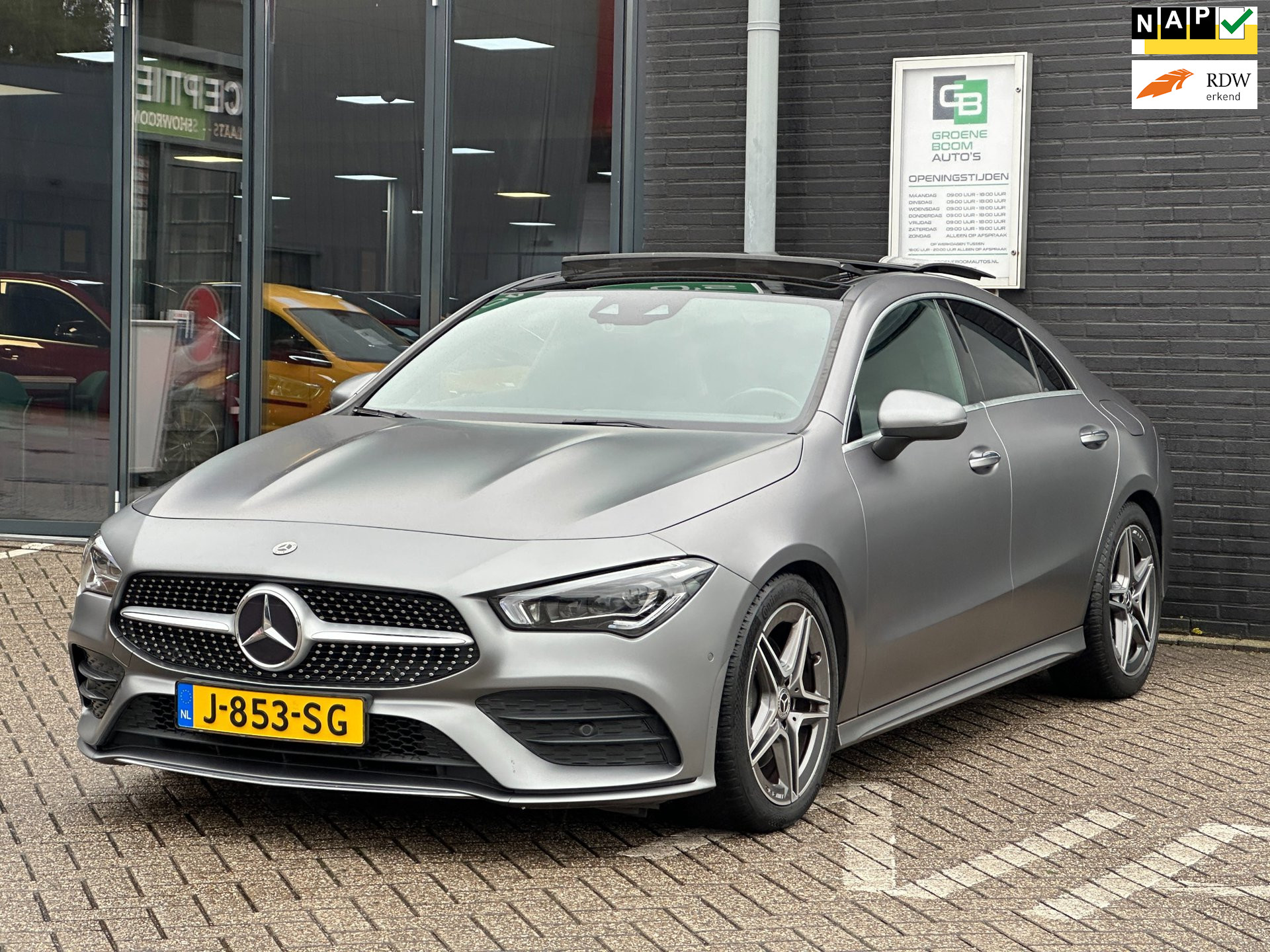 Mercedes-Benz Cla 200 200 Business Solution AMG/SFEERVERLICHTING/CAMERA/PANO-DAK/NL-AUTO NAP!! 2020 - voorkant