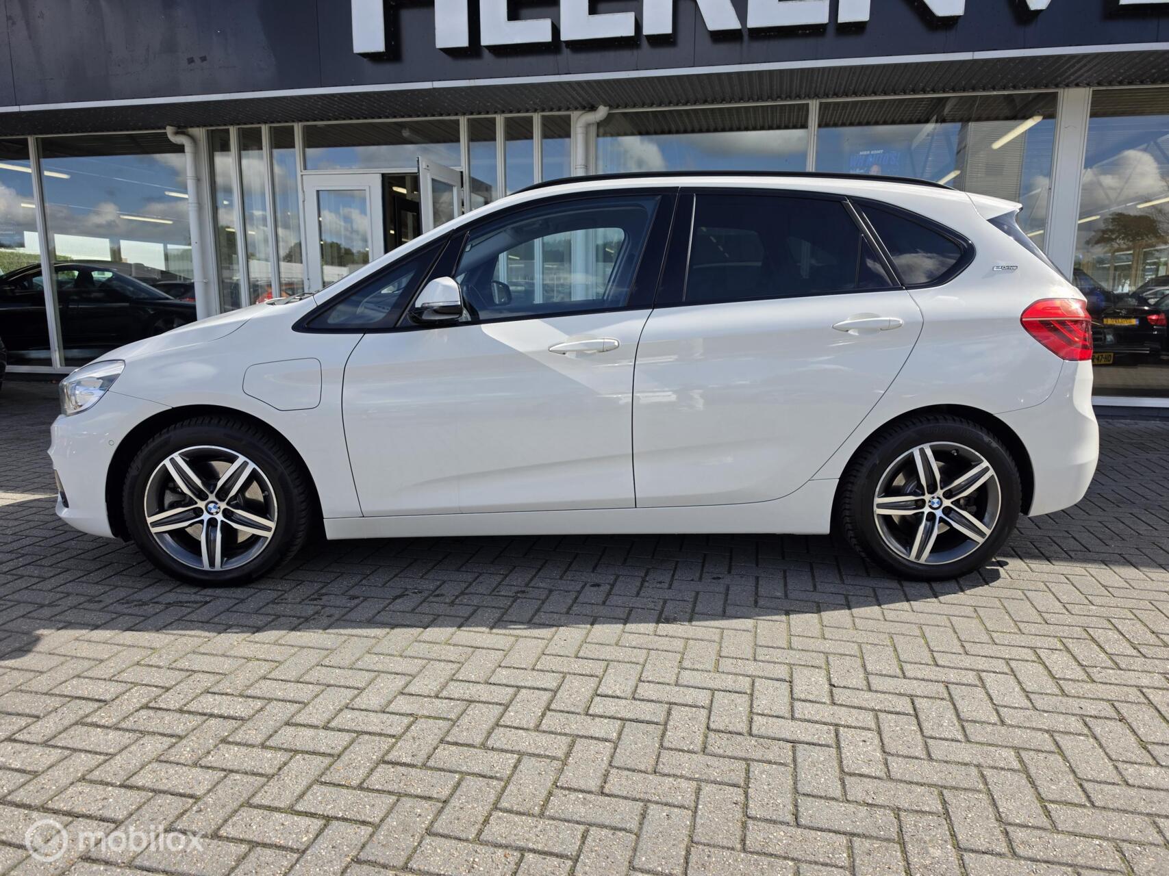 Foto van BMW 225xe Active Tourer