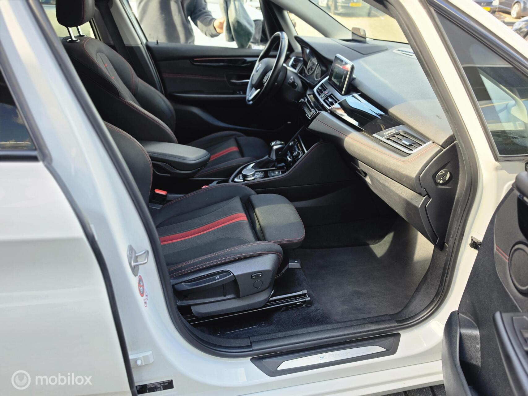 Foto van BMW 225xe Active Tourer