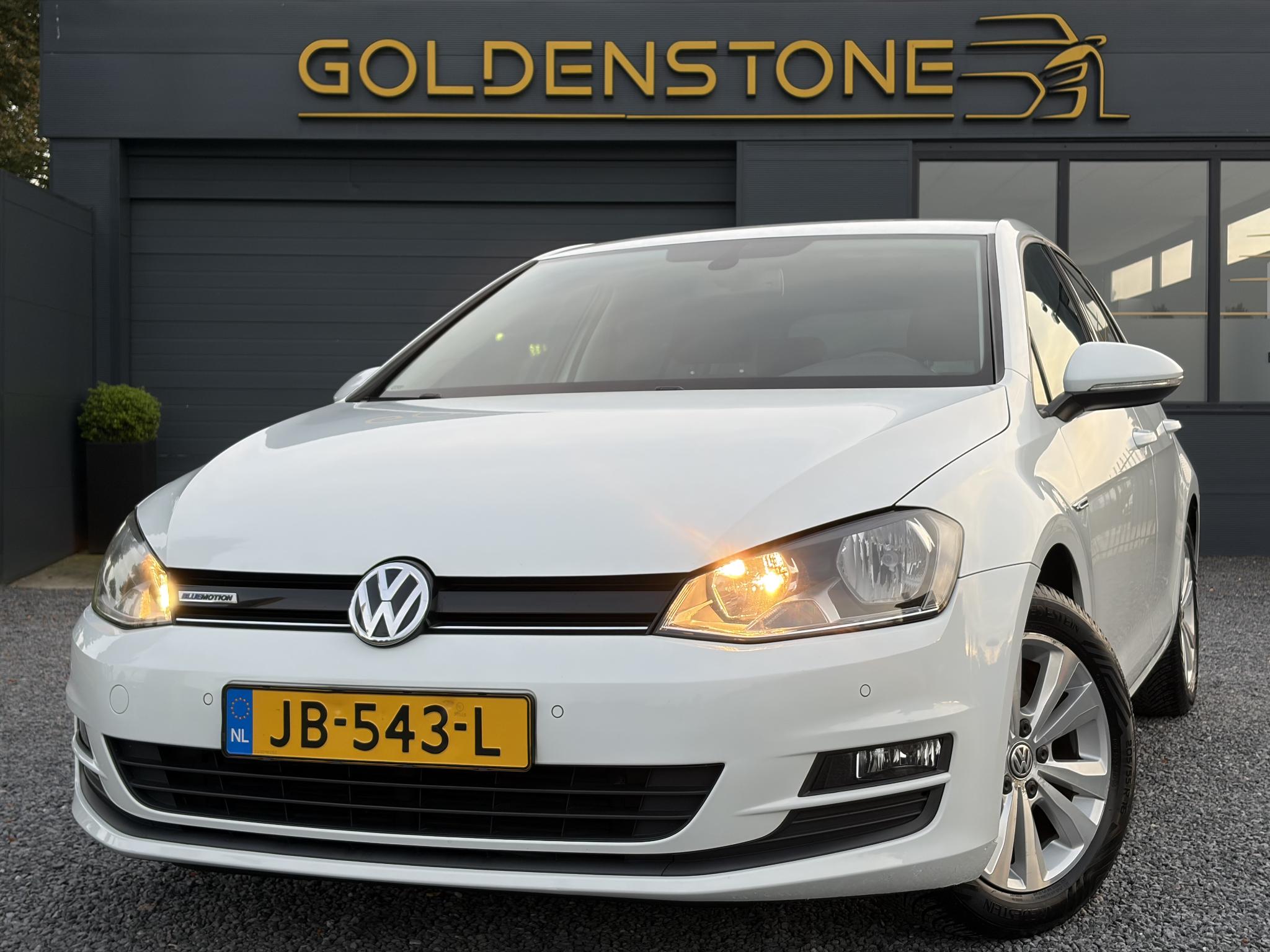 Volkswagen Golf 1.0 TSI Business Edition Connected 2016 - voorkant