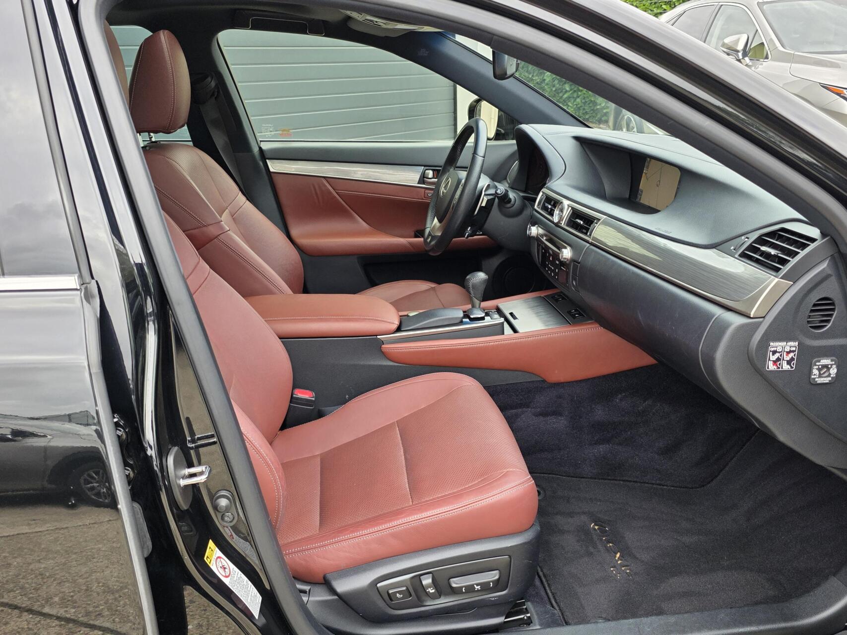 Foto van Lexus Lexus Gs450h