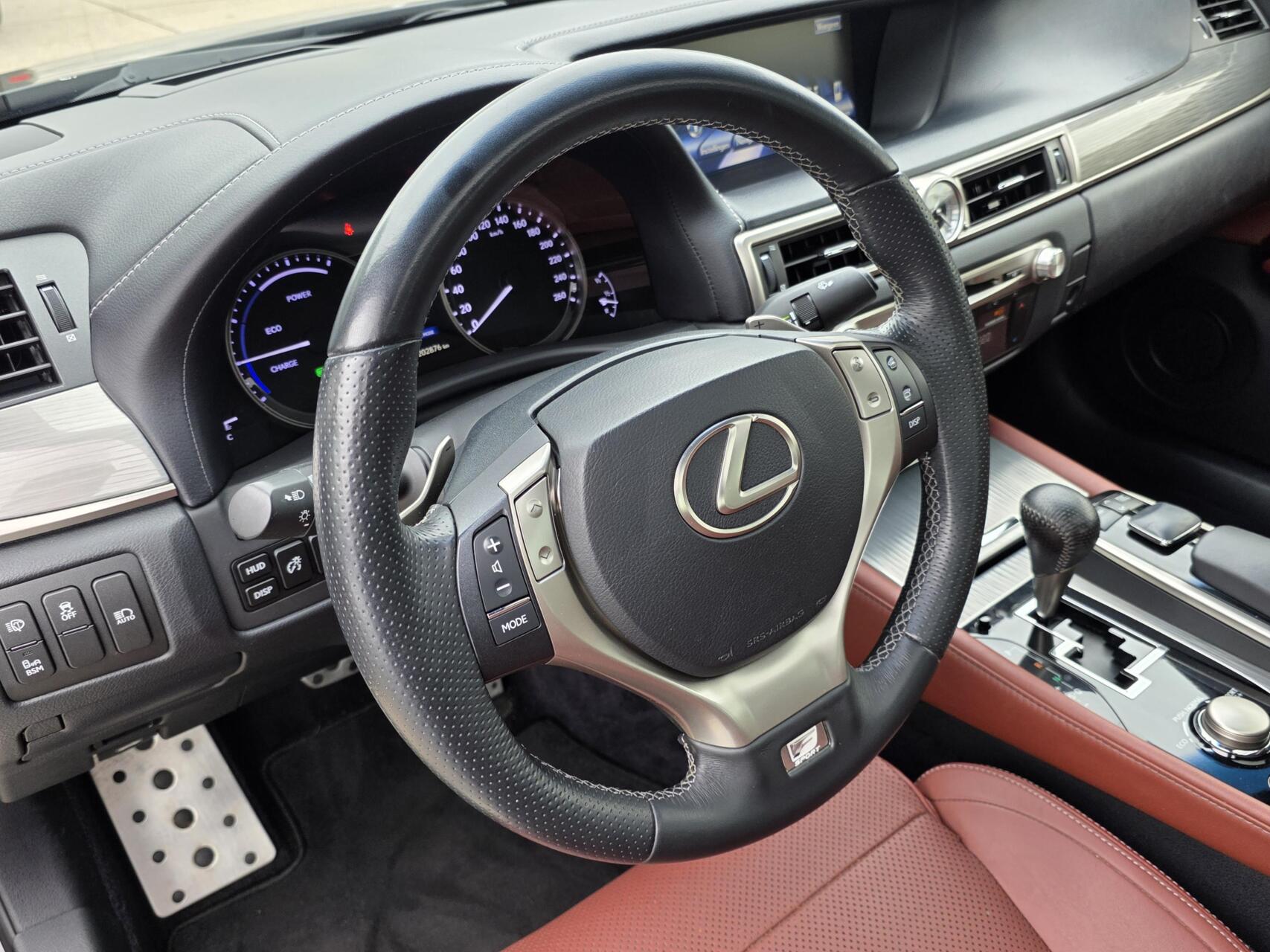 Foto van Lexus Lexus Gs450h