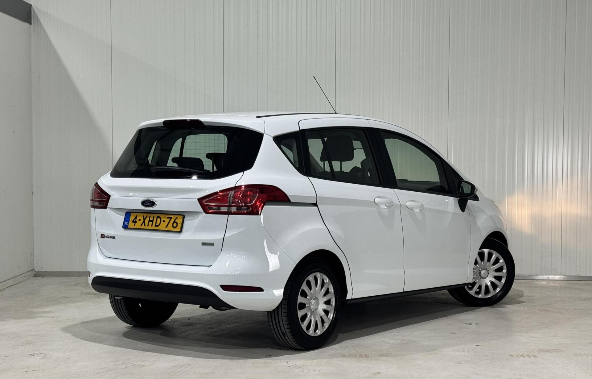 Foto van Ford B-max