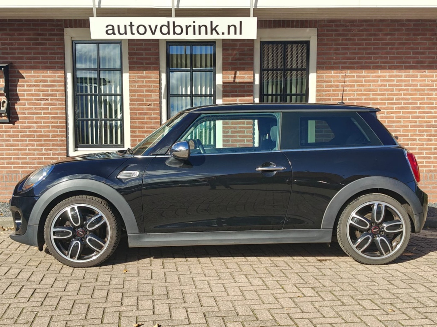 Foto van Mini One