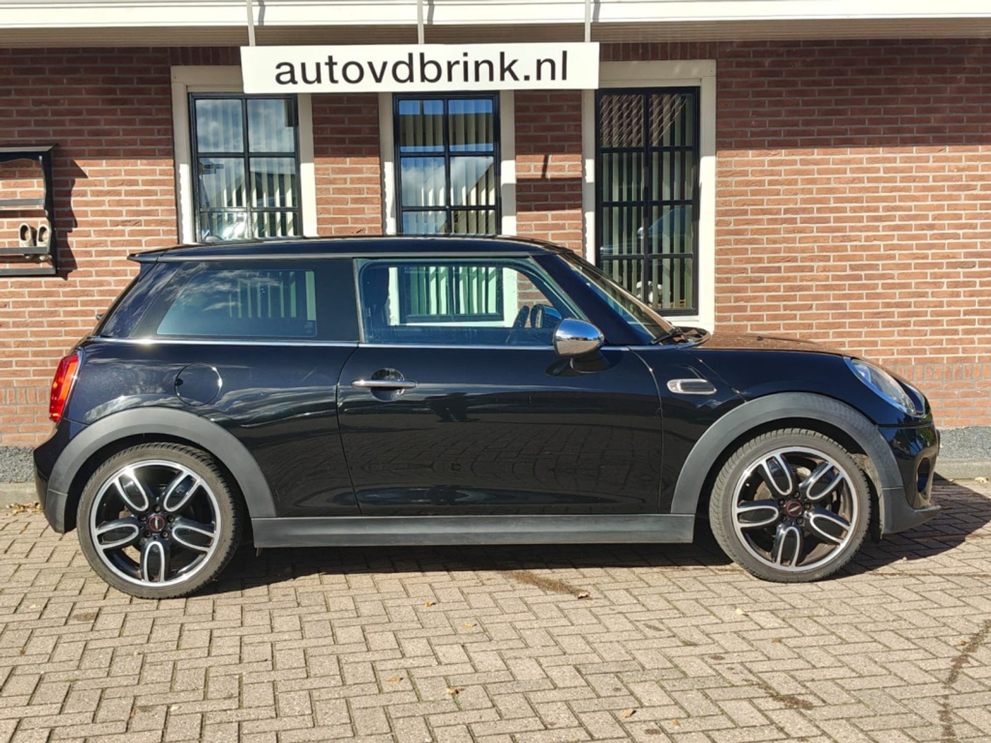 Foto van Mini One