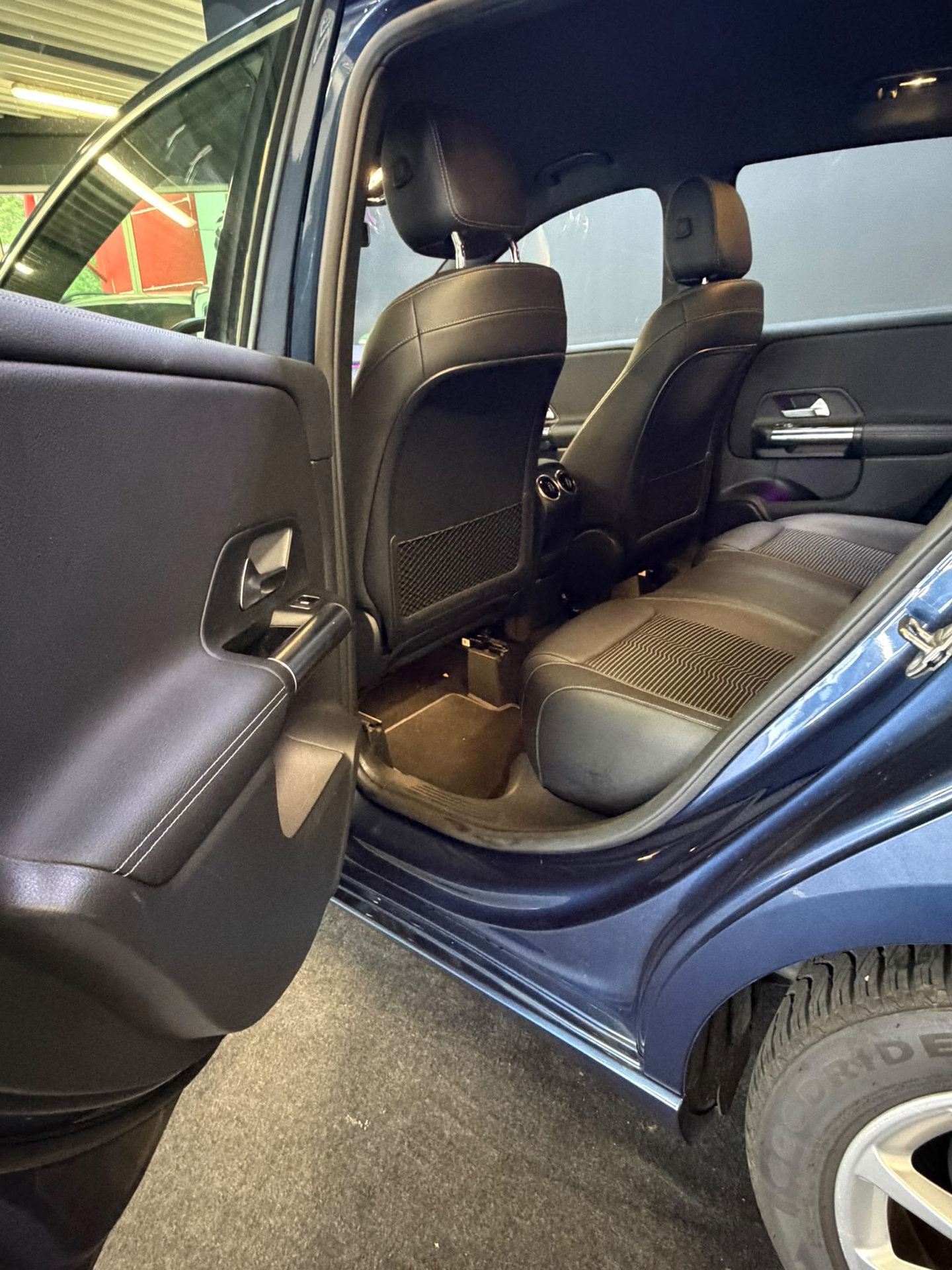 Foto van Mercedes-Benz B 220 4Matic