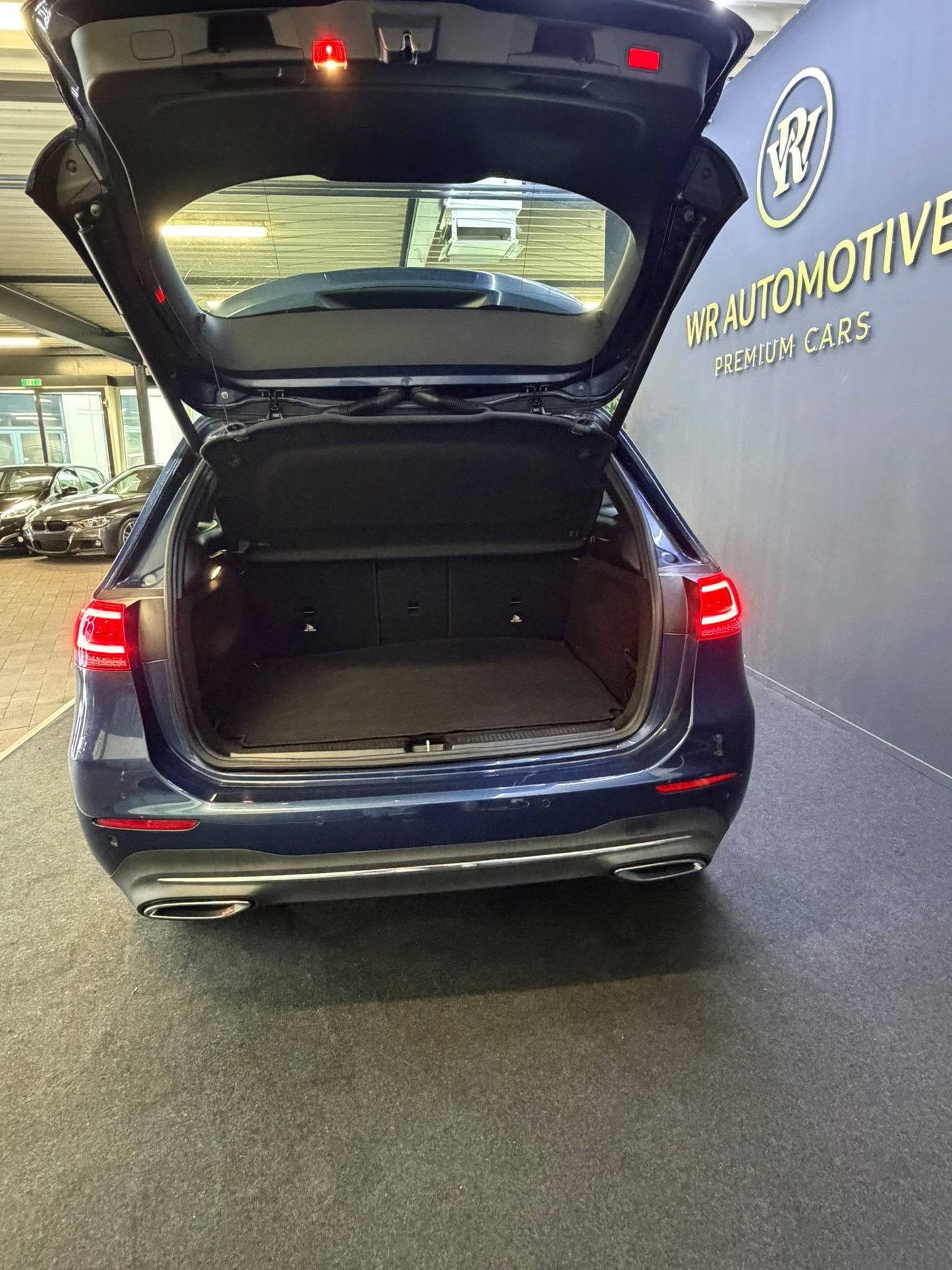 Foto van Mercedes-Benz B 220 4Matic