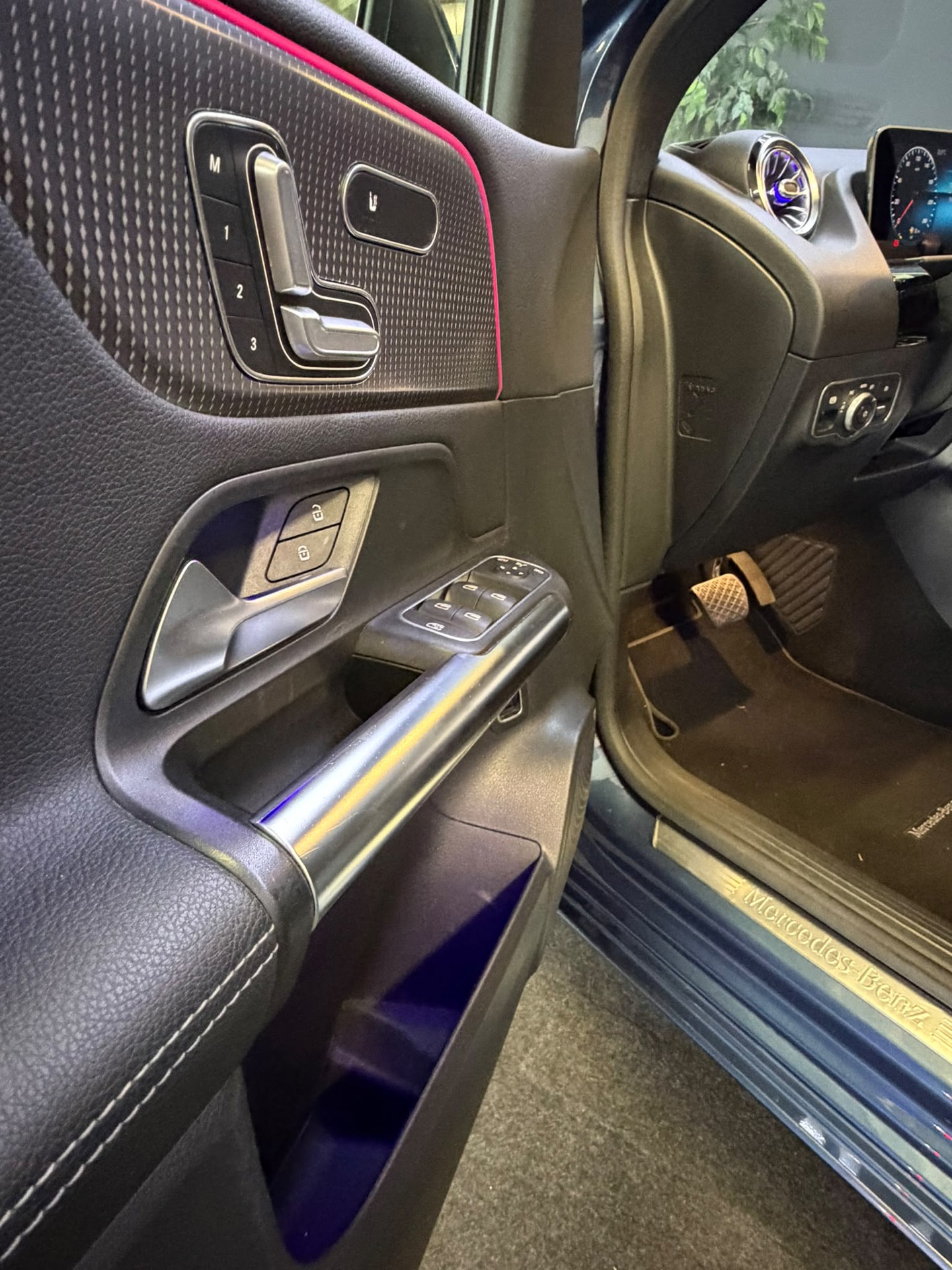 Foto van Mercedes-Benz B 220 4Matic