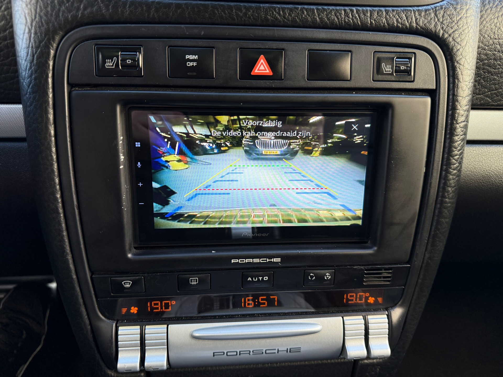 Foto van Porsche Cayenne S