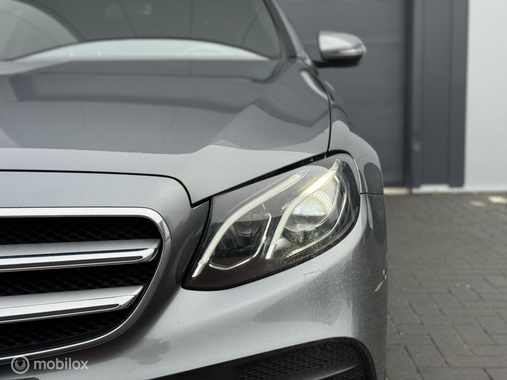 Foto van Mercedes-Benz E 220 D