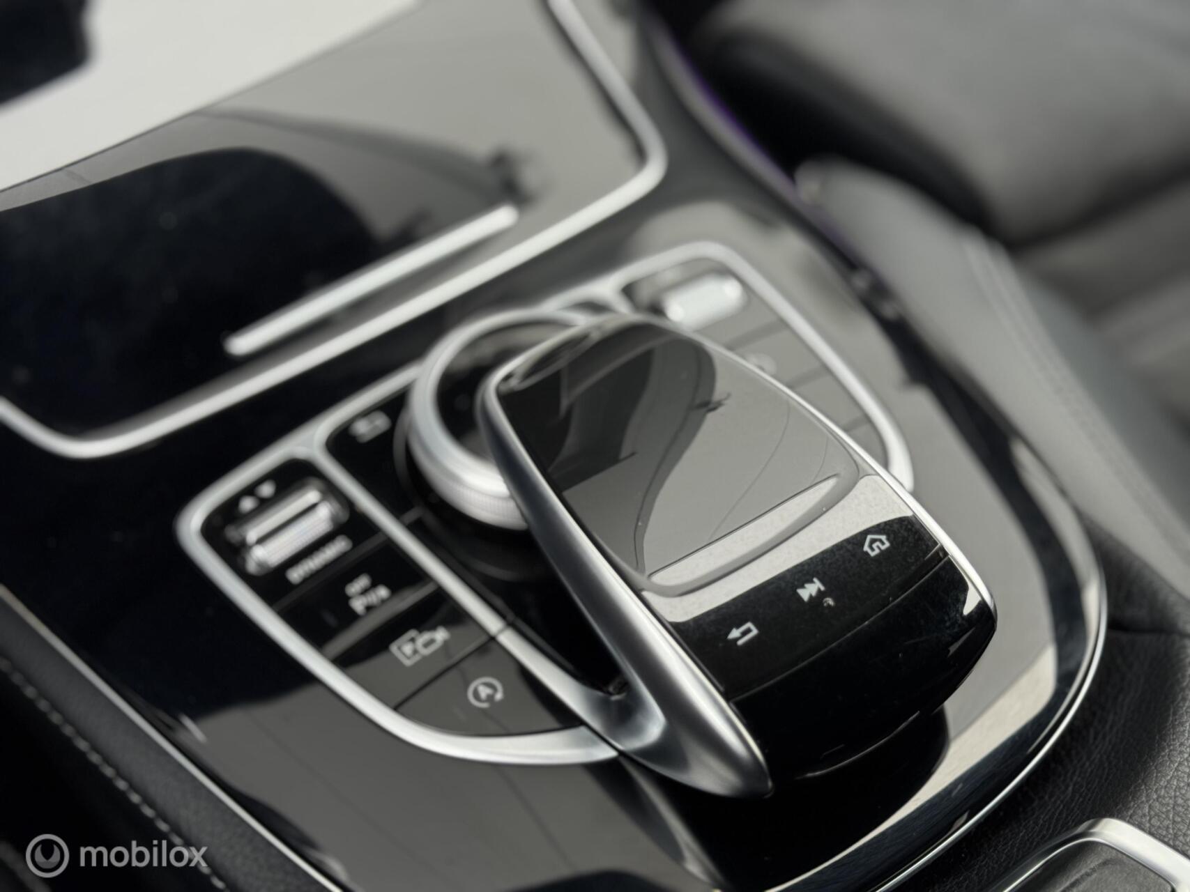 Foto van Mercedes-Benz E 220 D