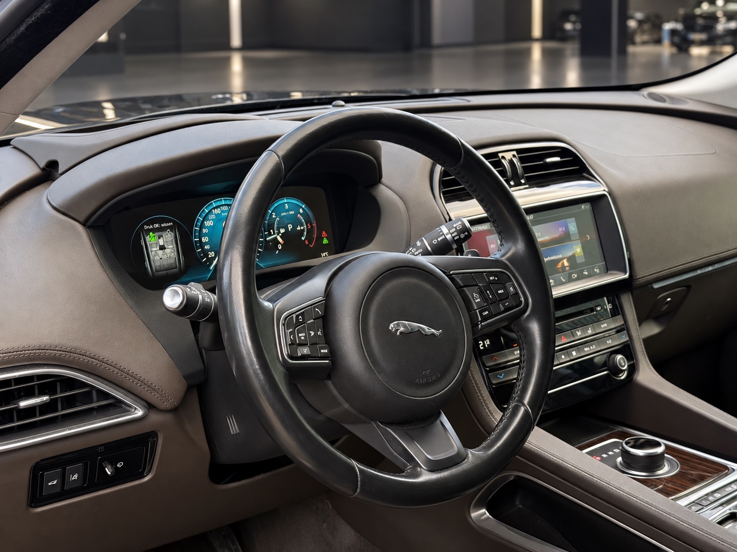 Foto van Jaguar Jaguar F-pace