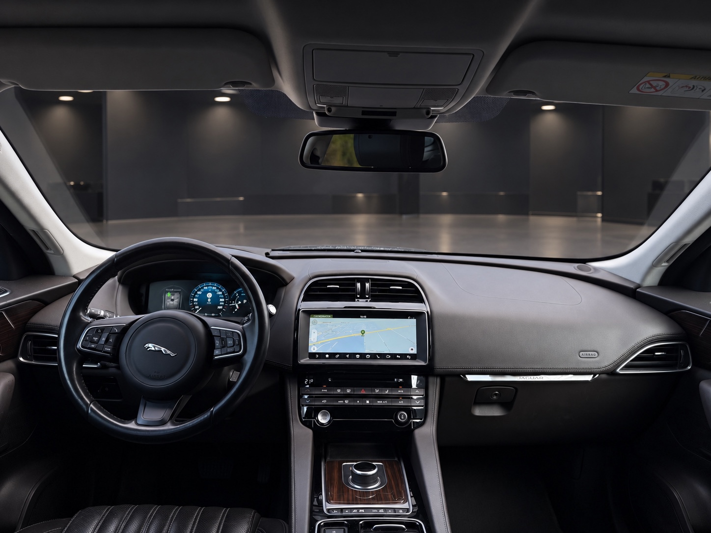 Foto van Jaguar Jaguar F-pace
