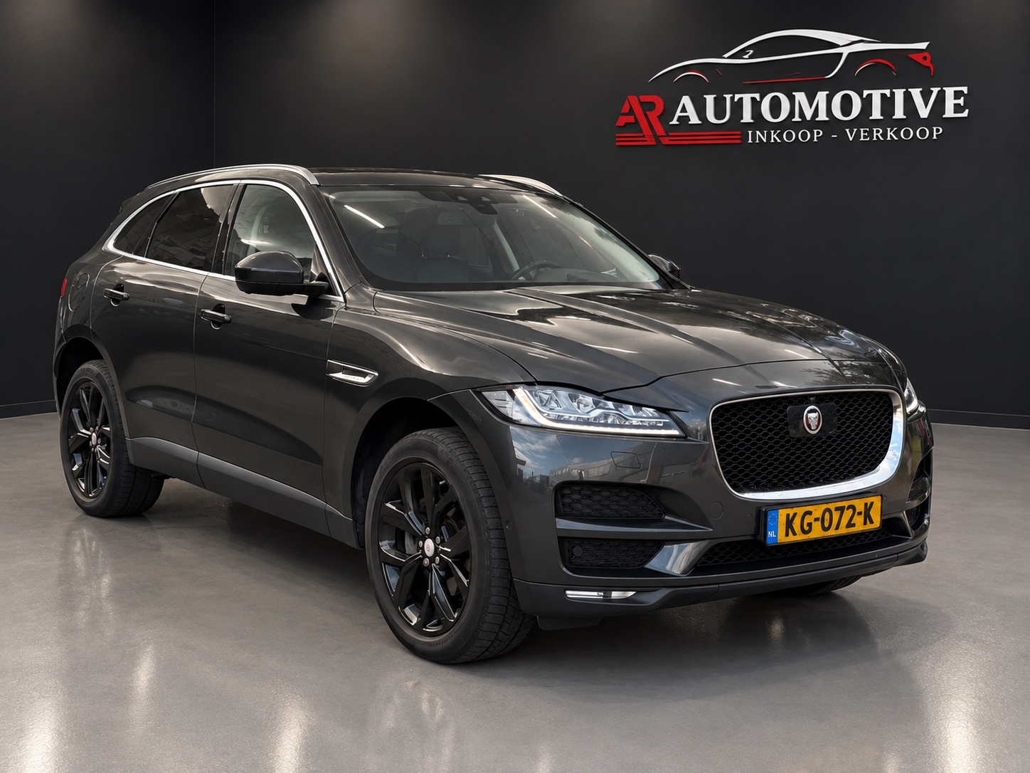 Foto van Jaguar Jaguar F-pace