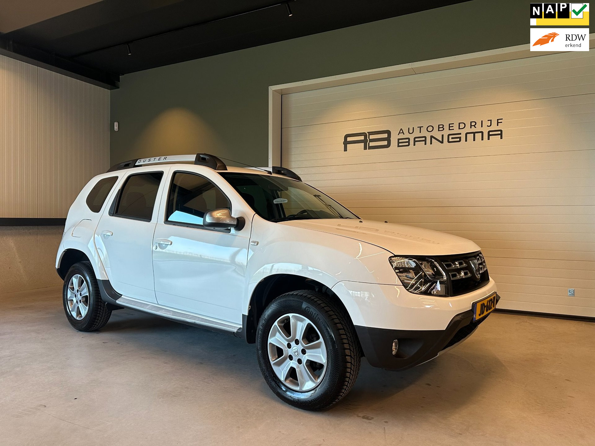 Dacia Duster 1.2 TCe 4x2 Lauréate 2016 - voorkant