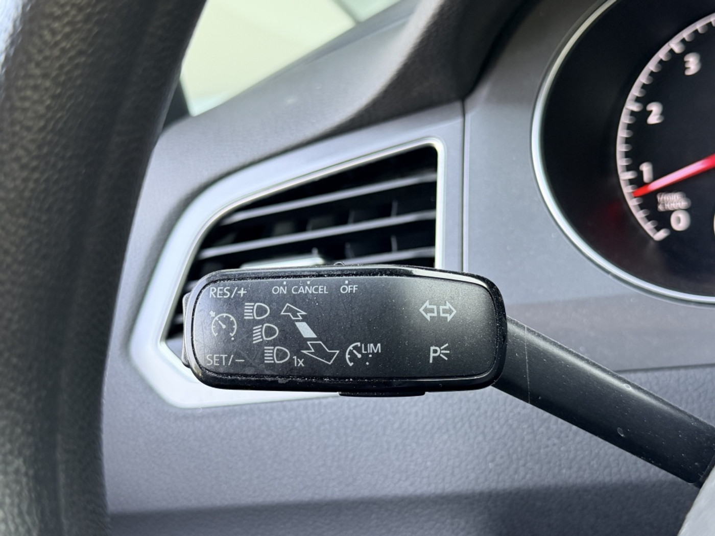 Foto van Volkswagen Golf Sportsvan
