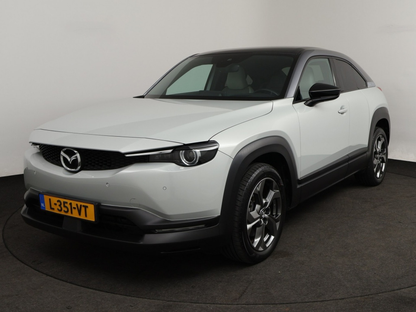 Mazda Mazda Mx-30 e-SkyActiv 145 Comfort / NAP / SOH 94 % 2021 - voorkant
