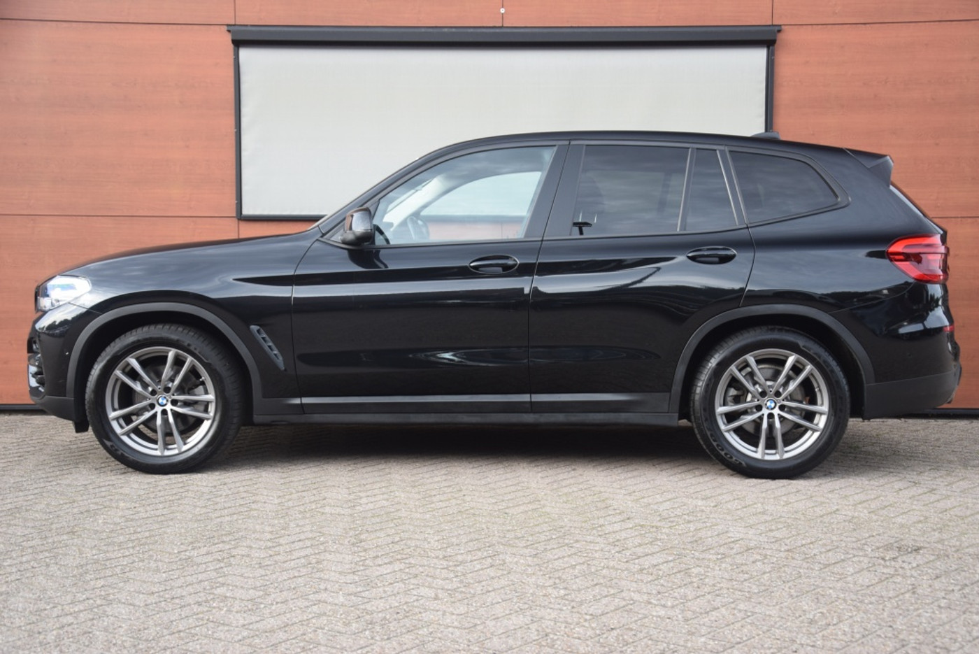 Foto van BMW X3 Xdrive20i