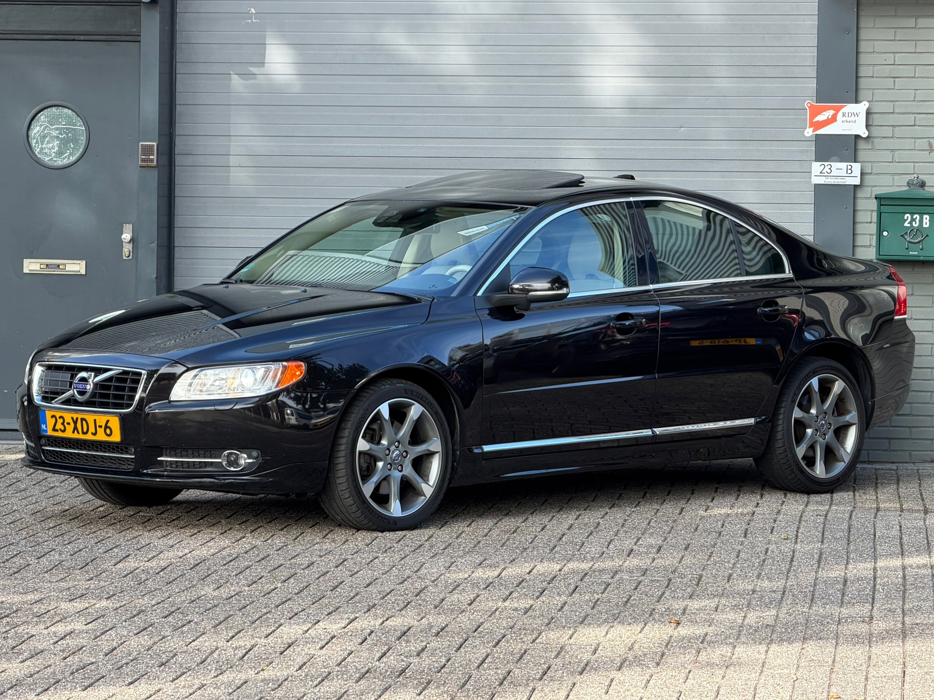 Volvo S80 2.4 D5 Limited Edition 2012 - voorkant