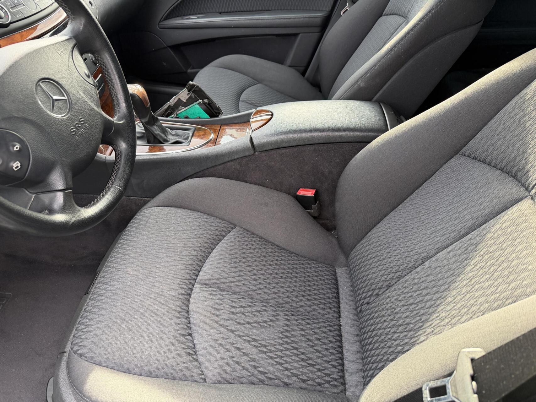 Foto van Mercedes-Benz E 240