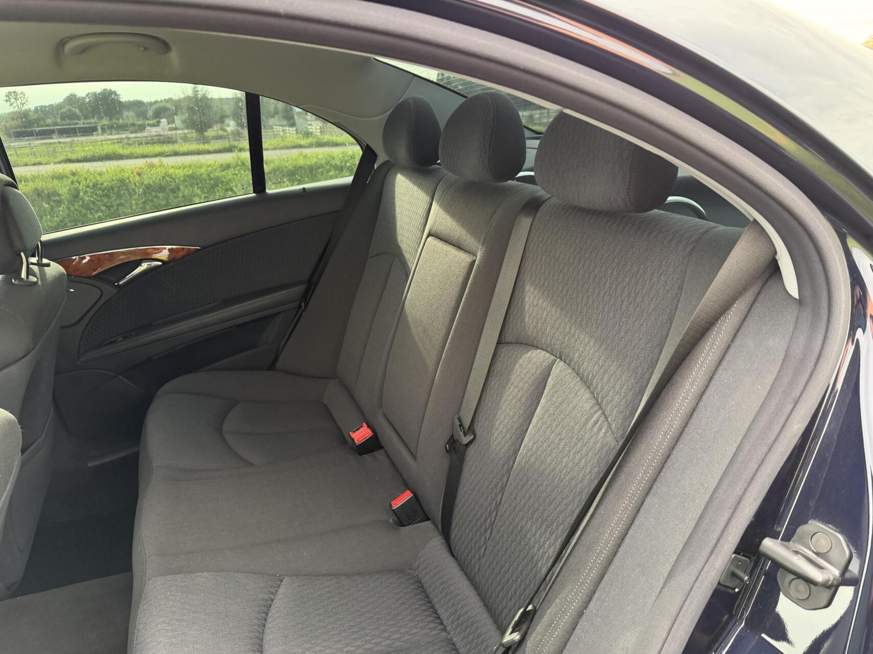 Foto van Mercedes-Benz E 240