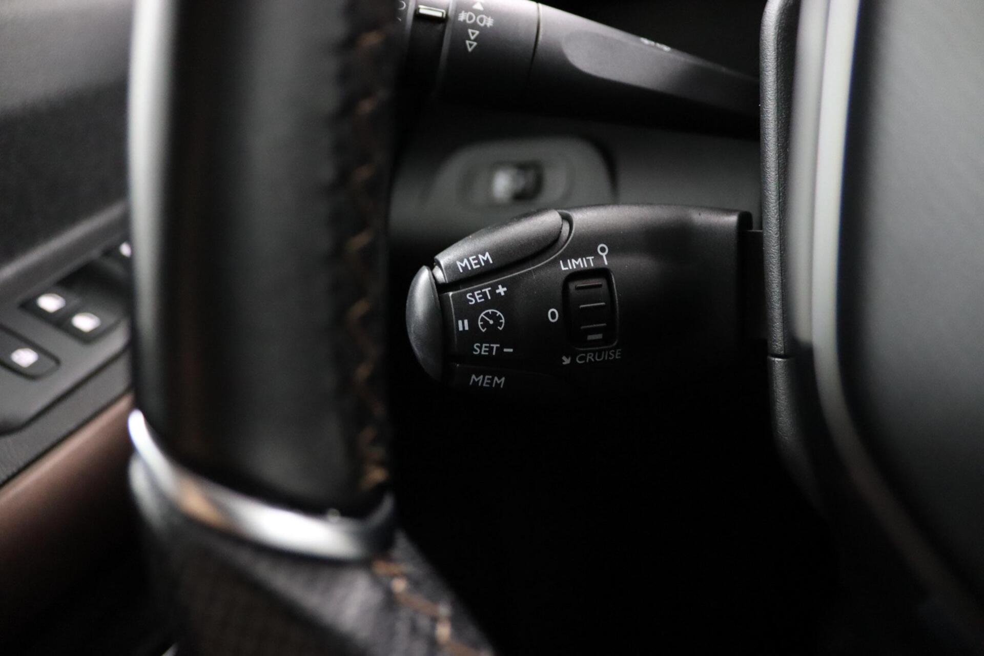 Foto van Peugeot Rifter
