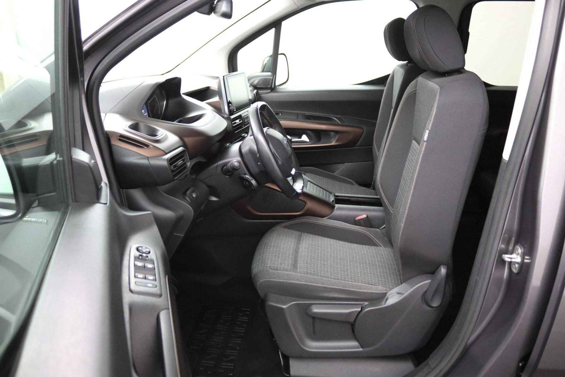 Foto van Peugeot Rifter