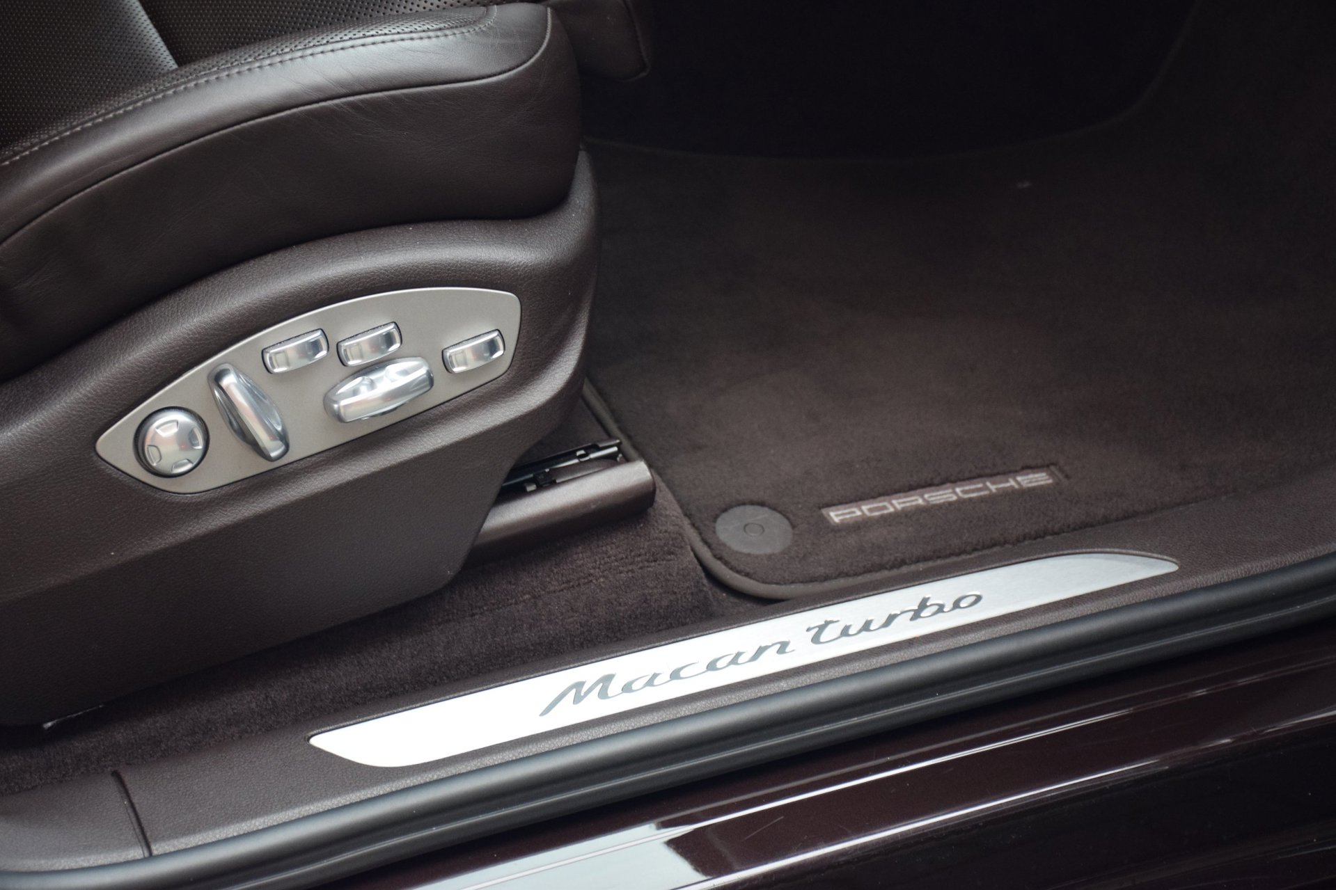 Foto van Porsche Macan Turbo