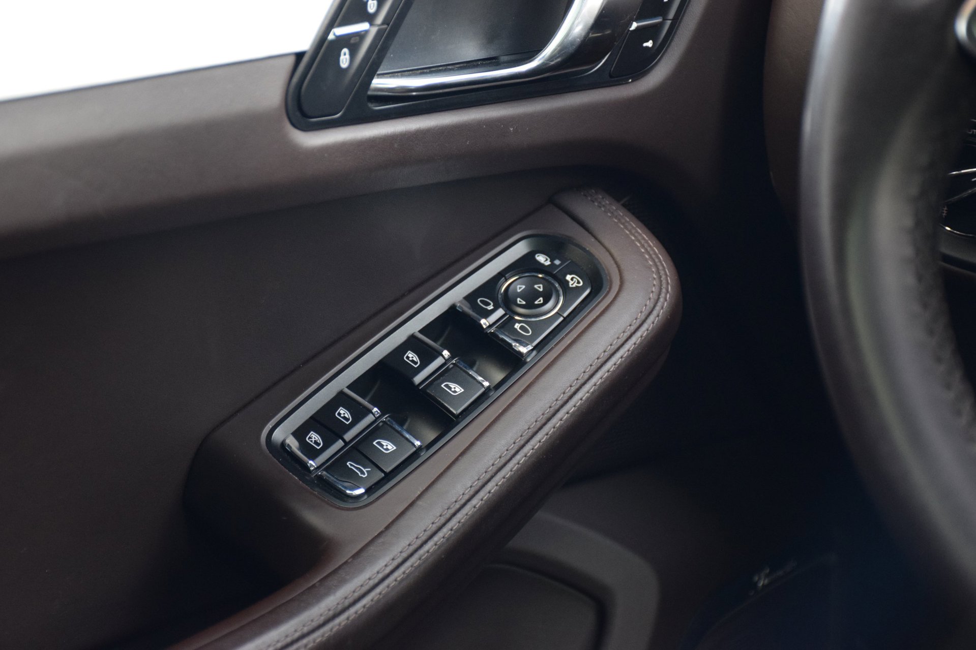 Foto van Porsche Macan Turbo