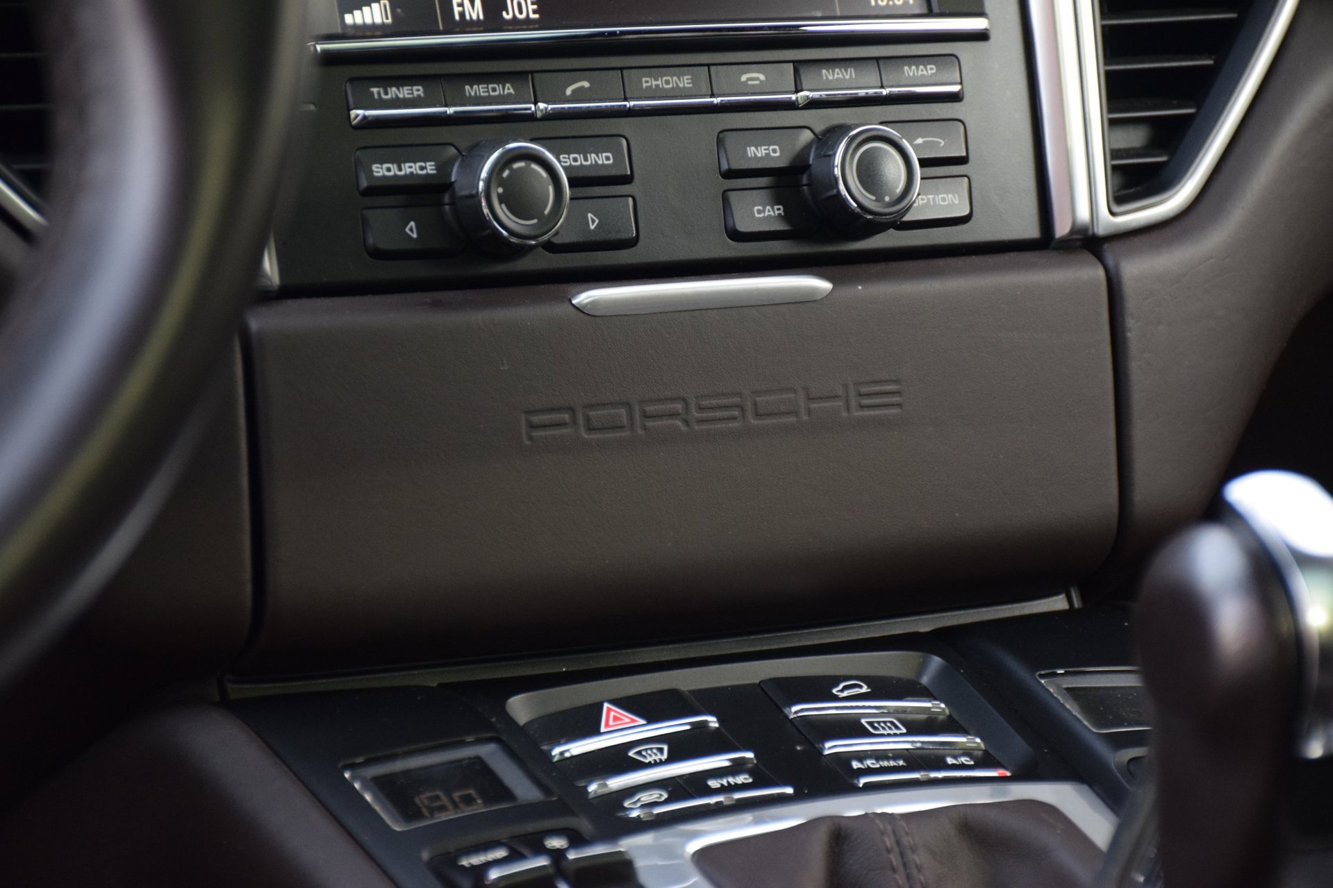 Foto van Porsche Macan Turbo