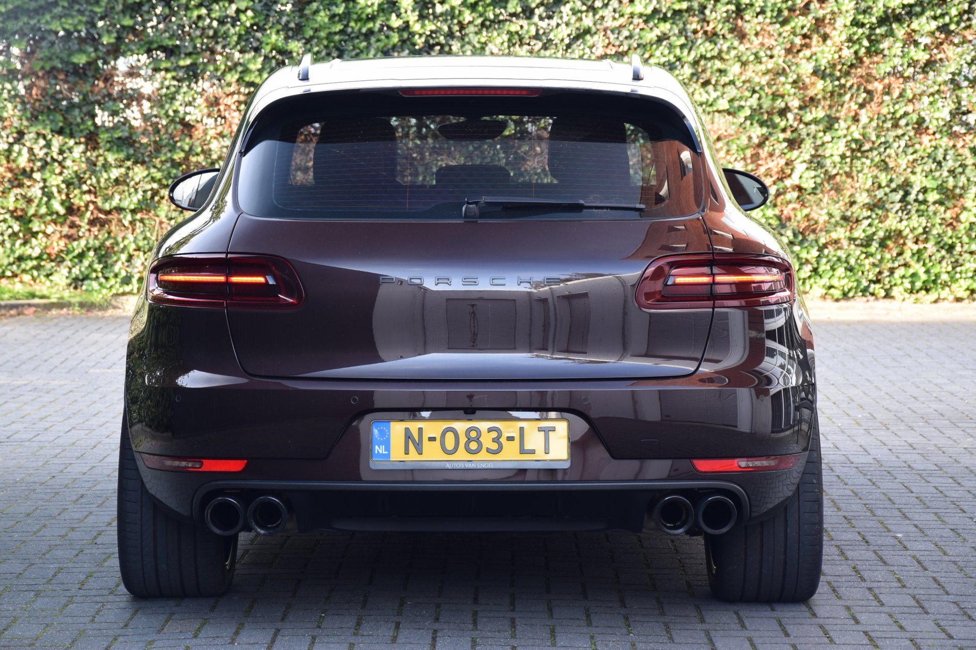 Foto van Porsche Macan Turbo