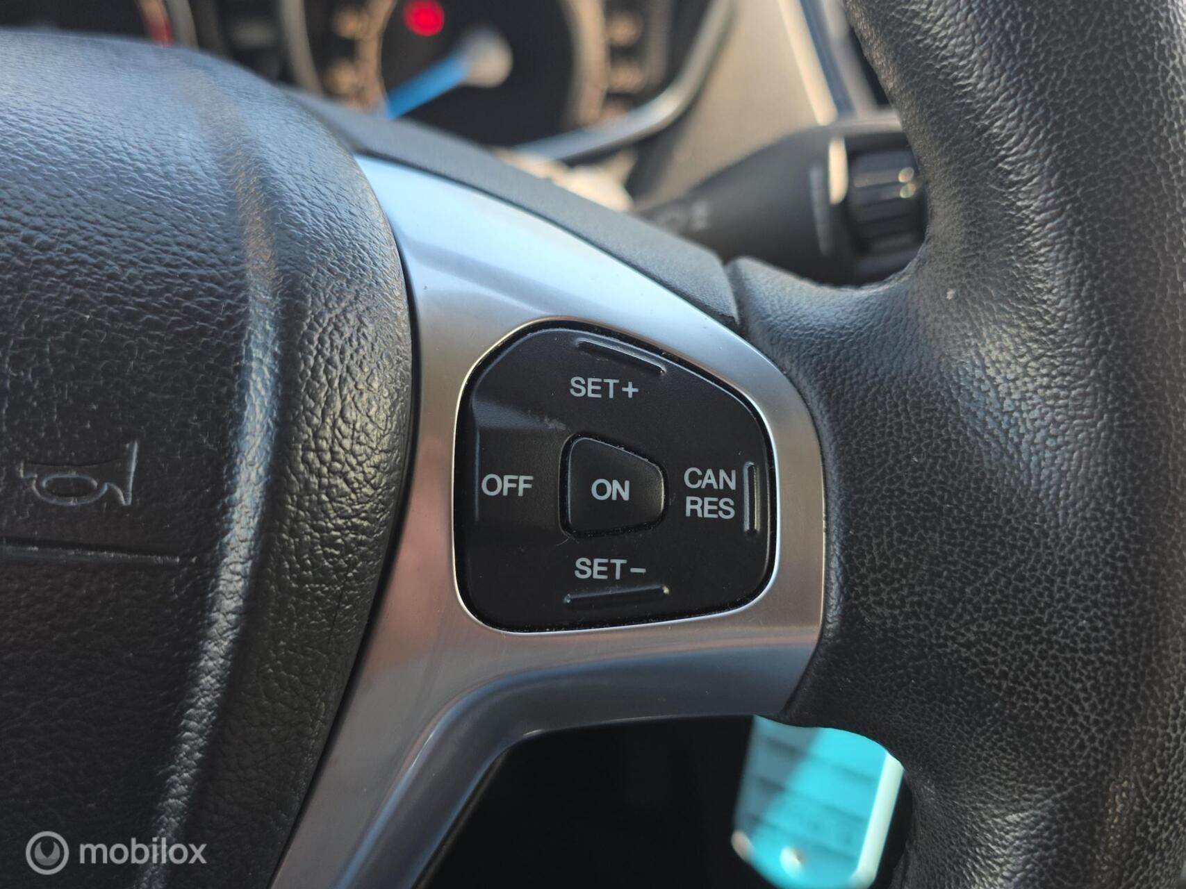 Foto van Ford B-max