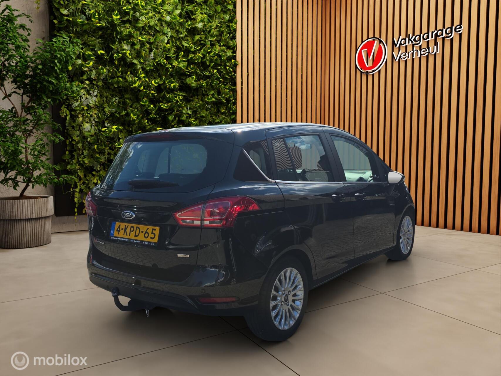 Foto van Ford B-max