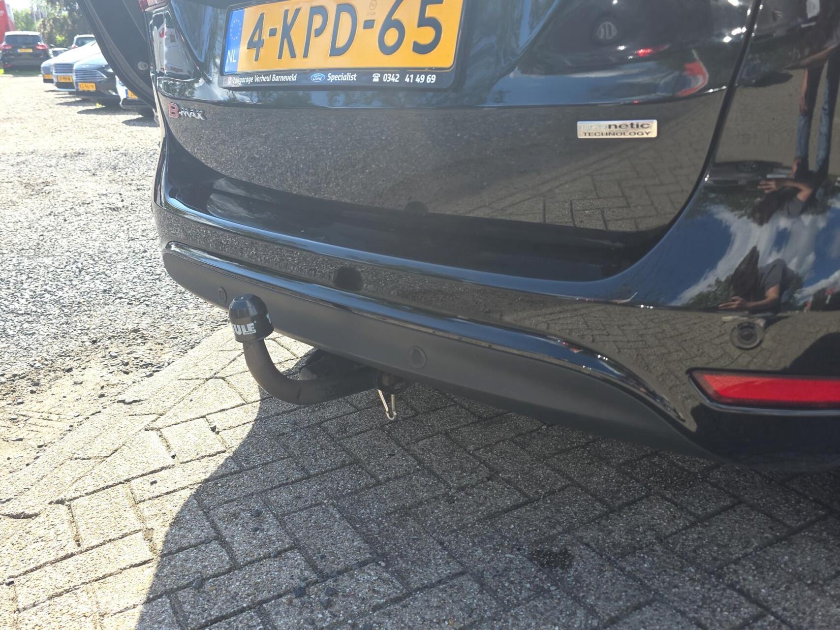 Foto van Ford B-max