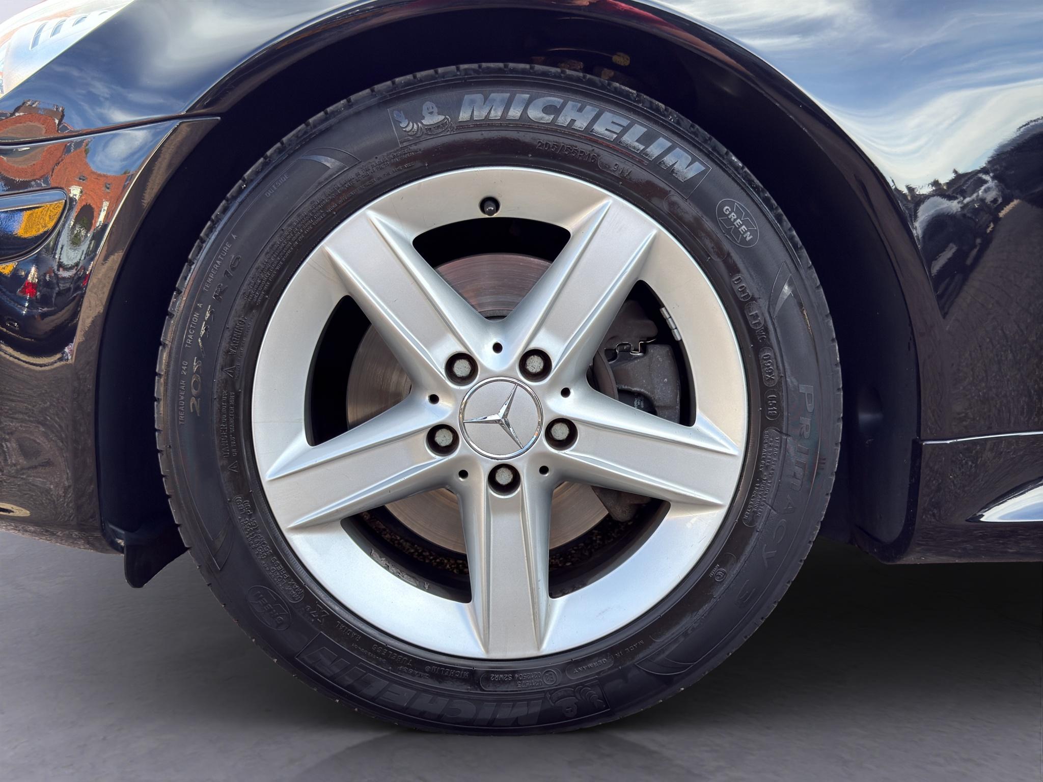 Foto van Mercedes-Benz SLK 280