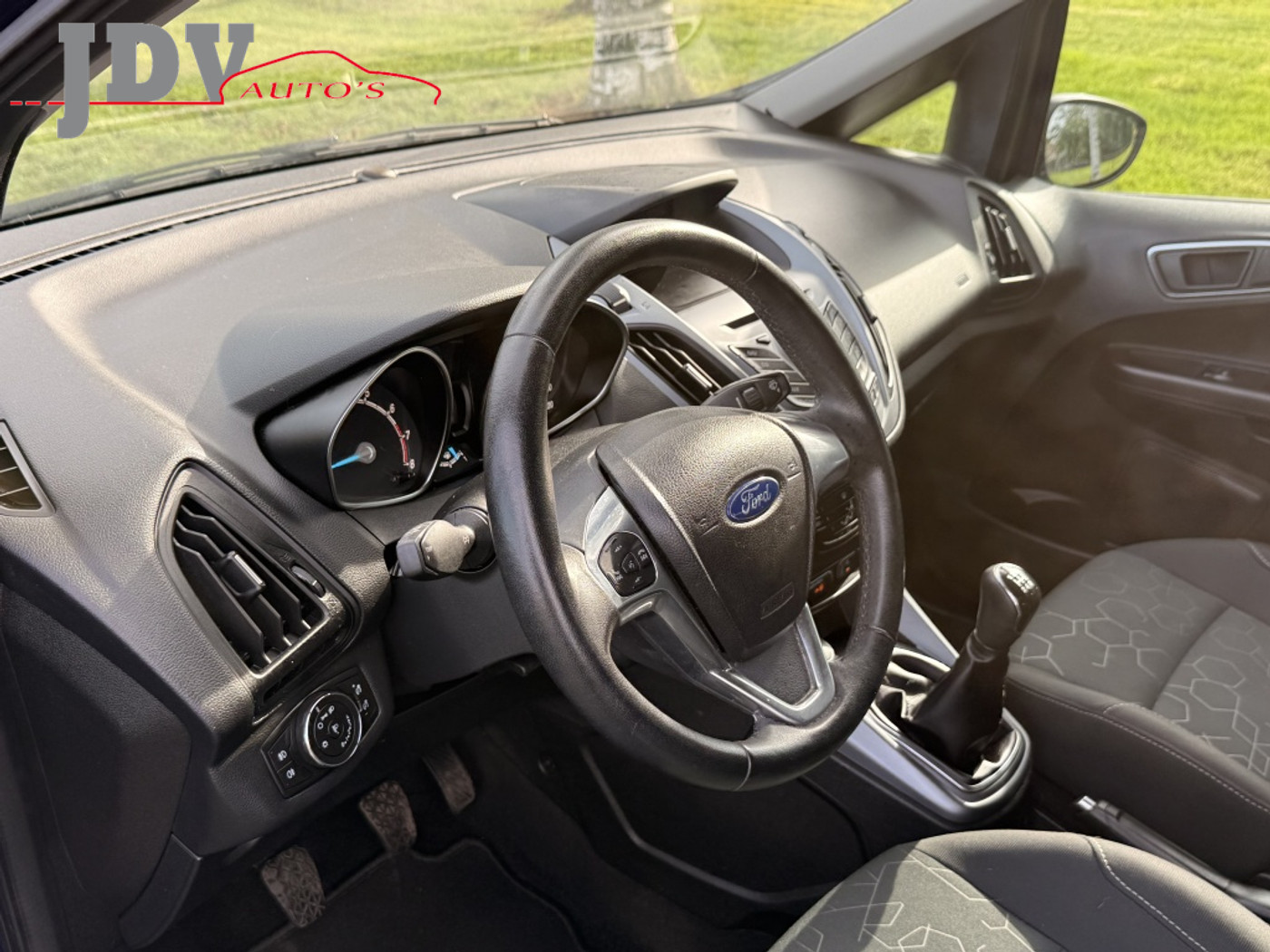 Foto van Ford B-max