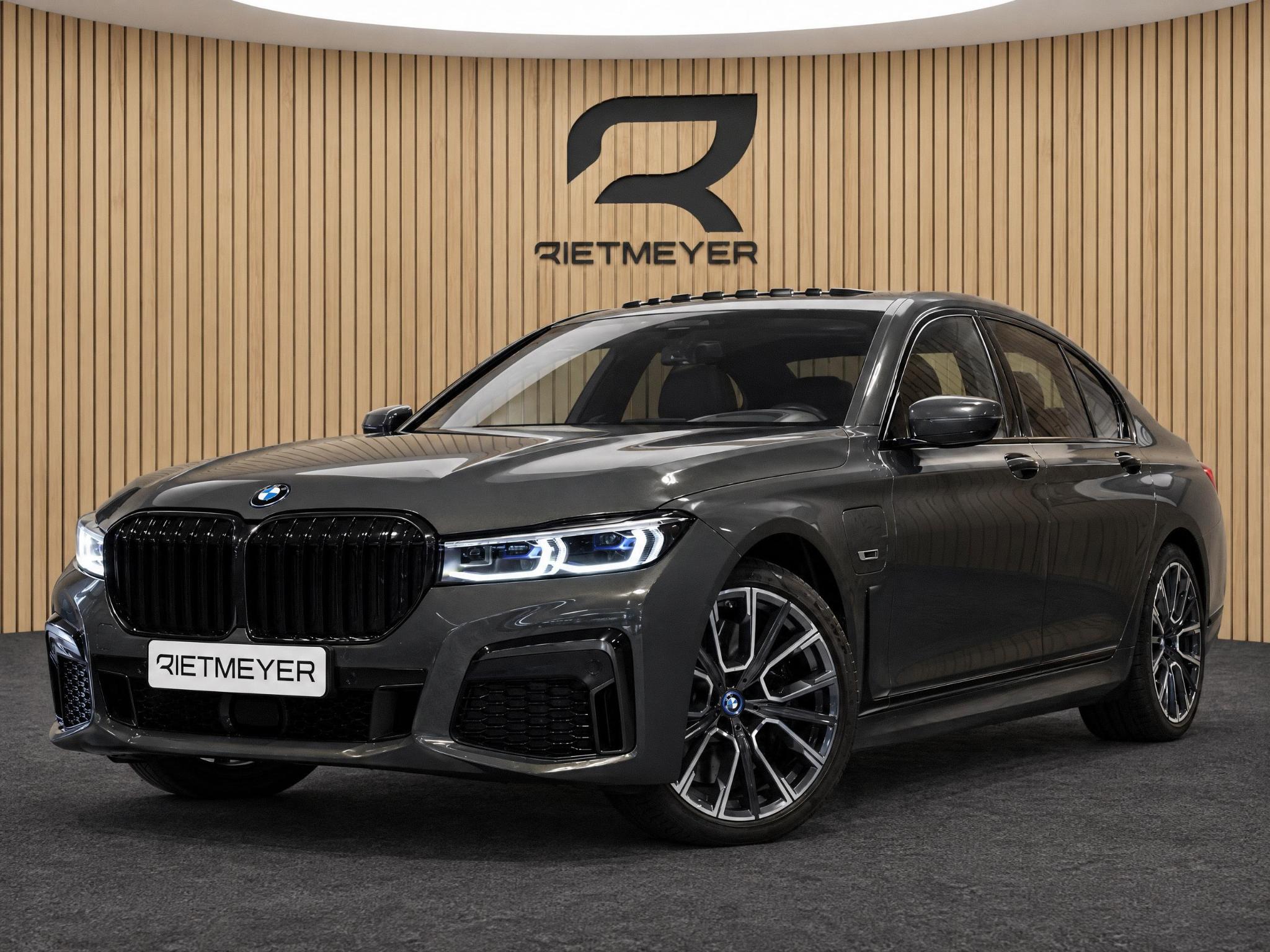 BMW 7-serie 745e High Executive 2022 - voorkant