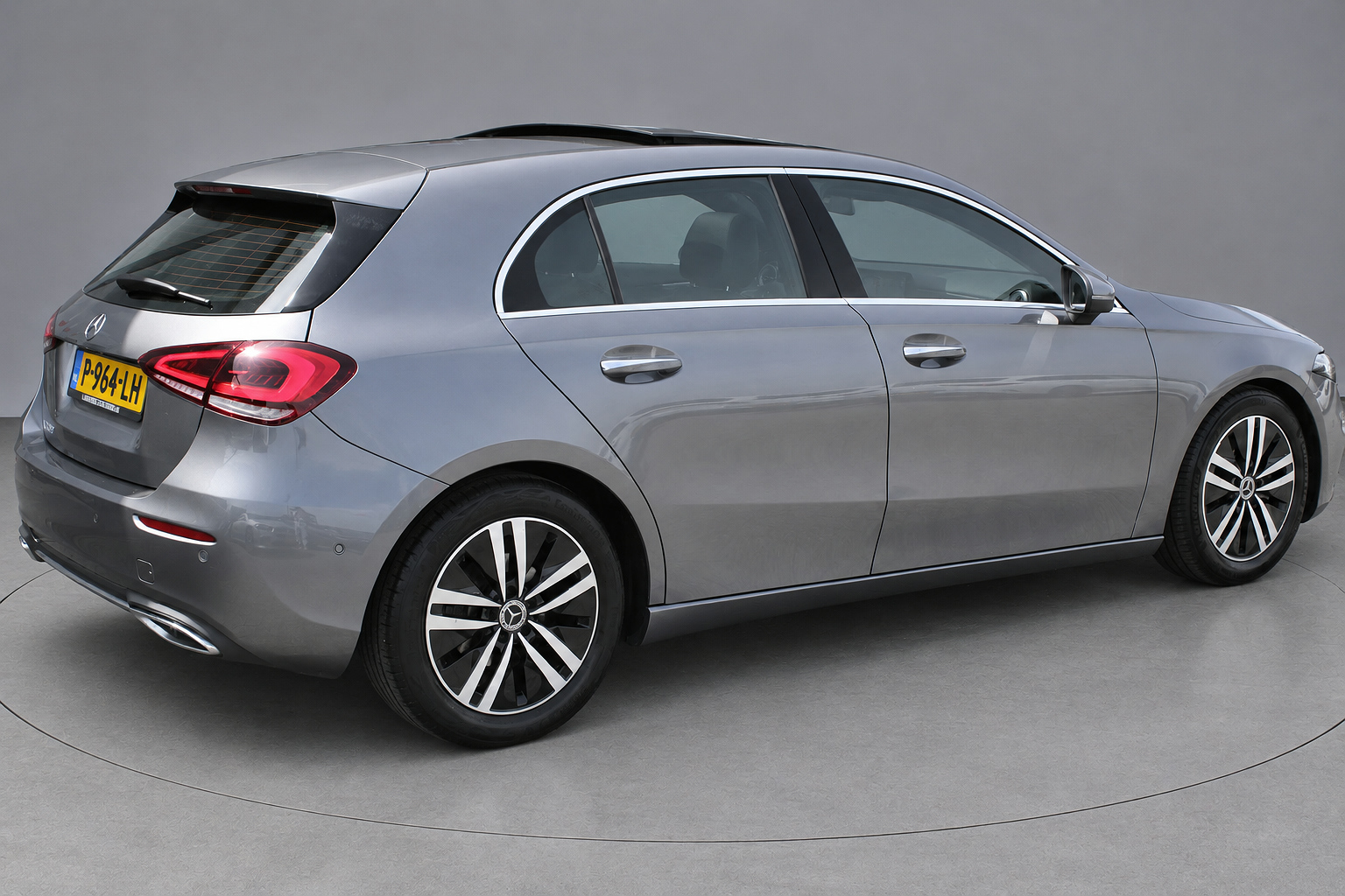Foto van Mercedes-Benz A 200
