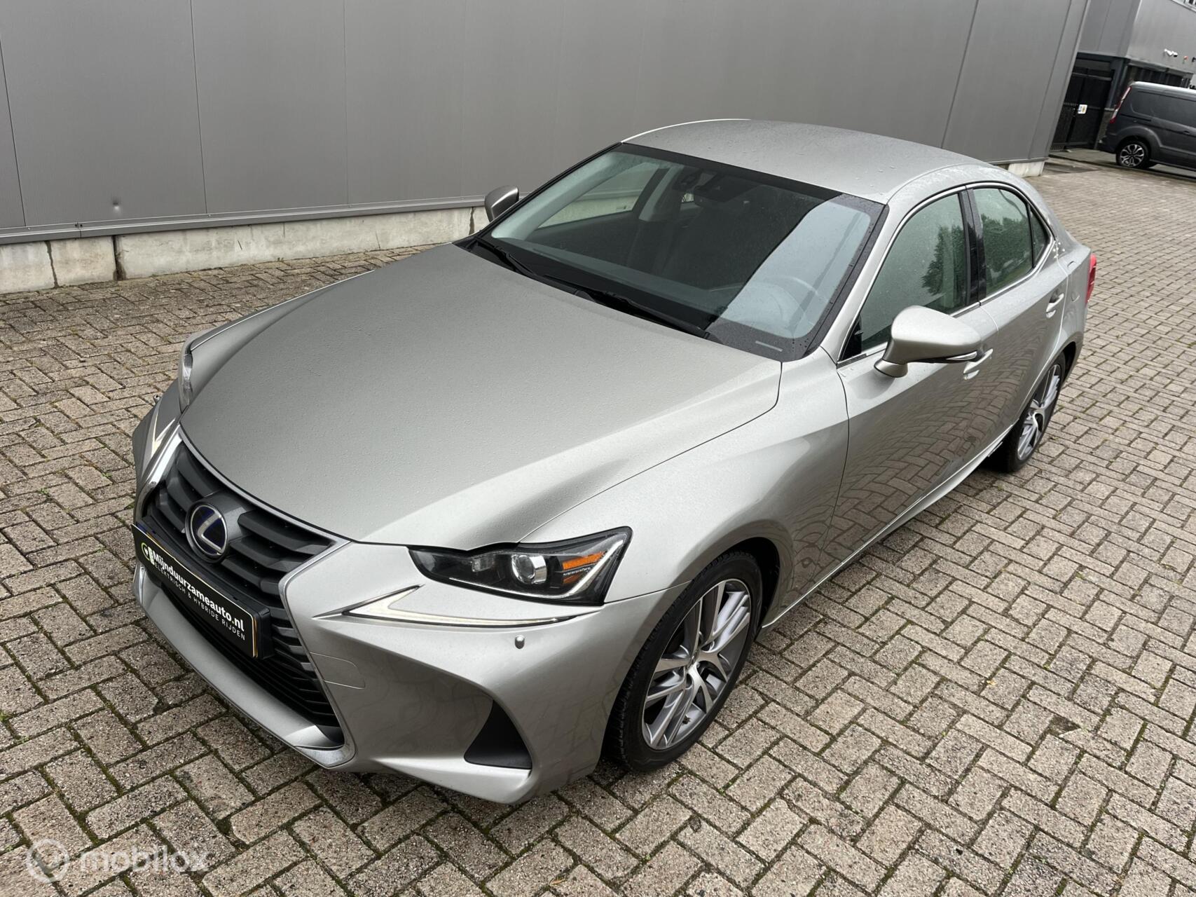 Foto van Lexus Lexus Is300h