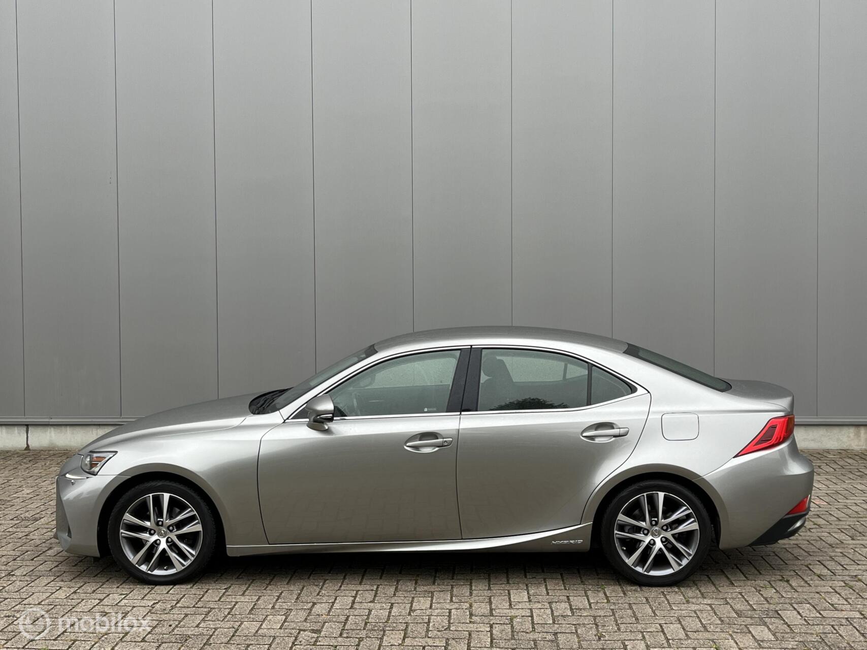 Foto van Lexus Lexus Is300h