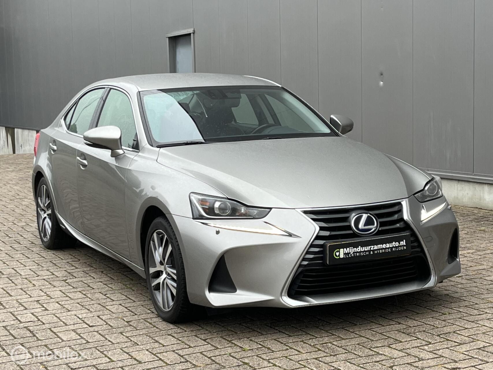 Foto van Lexus Lexus Is300h