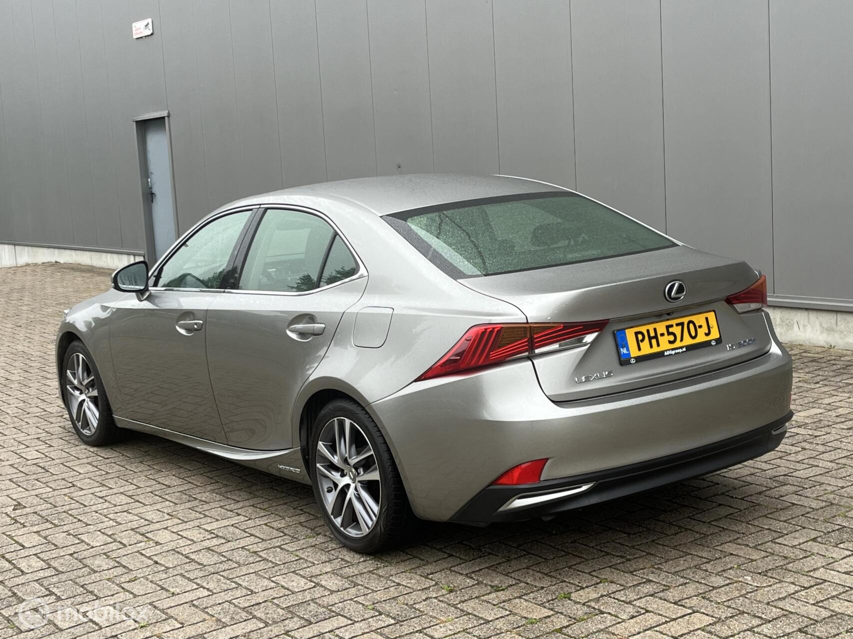 Foto van Lexus Lexus Is300h