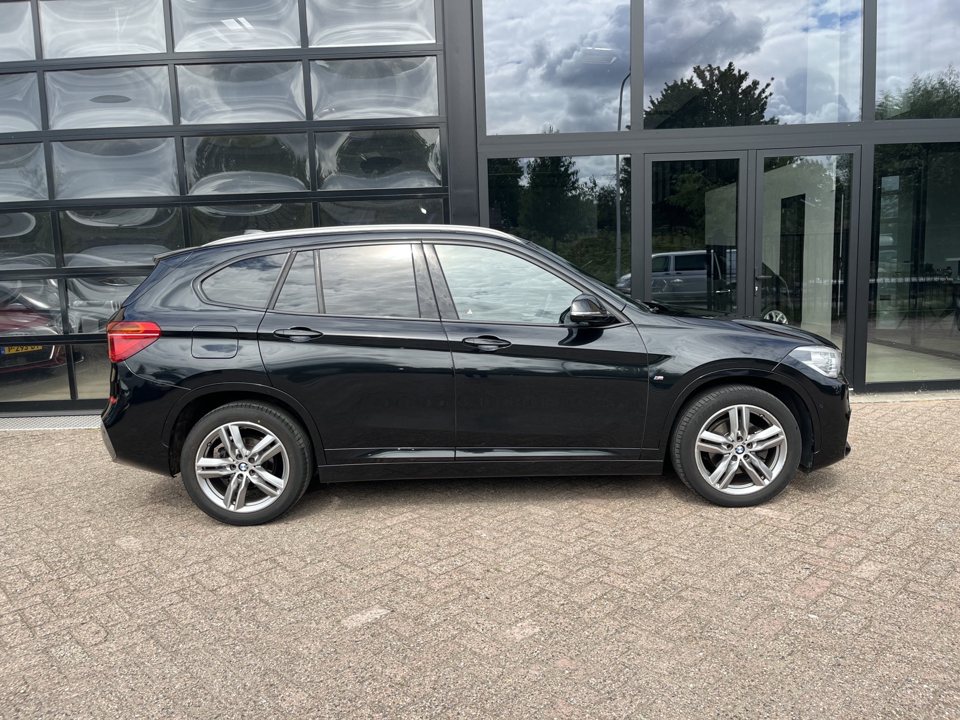Foto van BMW X1 Sdrive18i