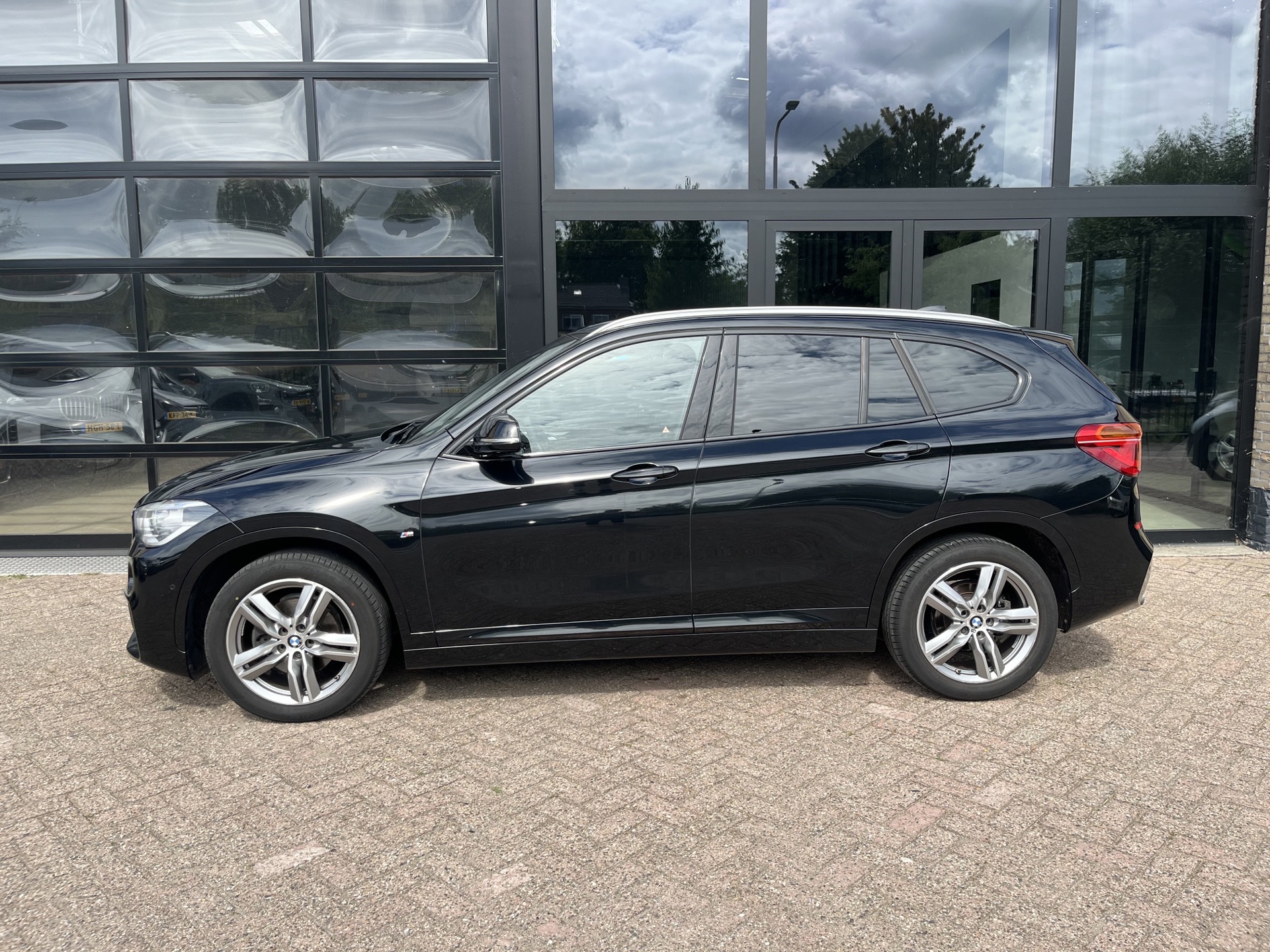 Foto van BMW X1 Sdrive18i