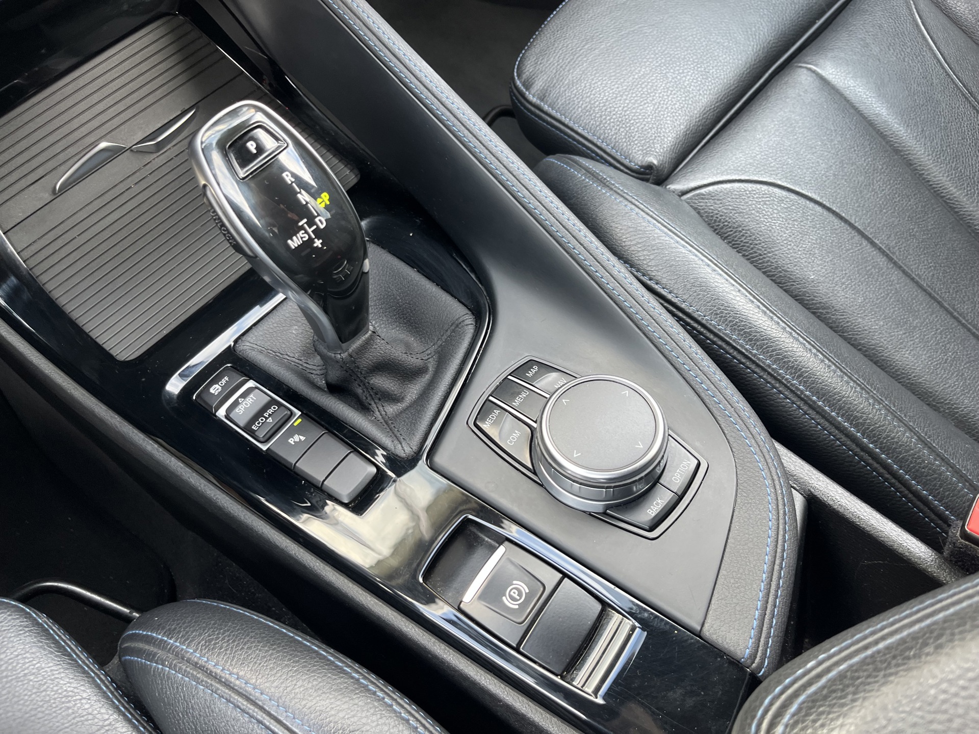 Foto van BMW X1 Sdrive18i
