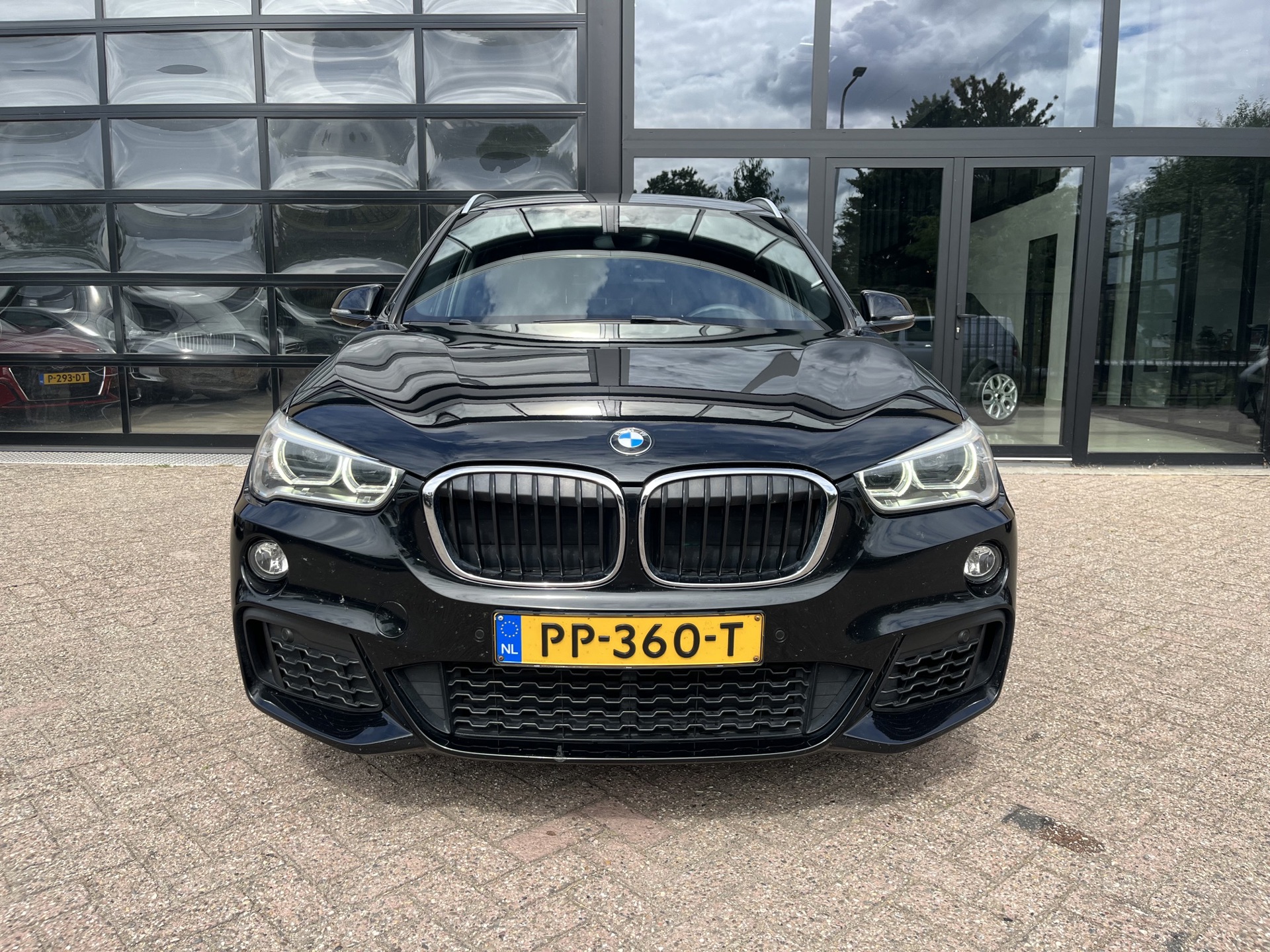 Foto van BMW X1 Sdrive18i