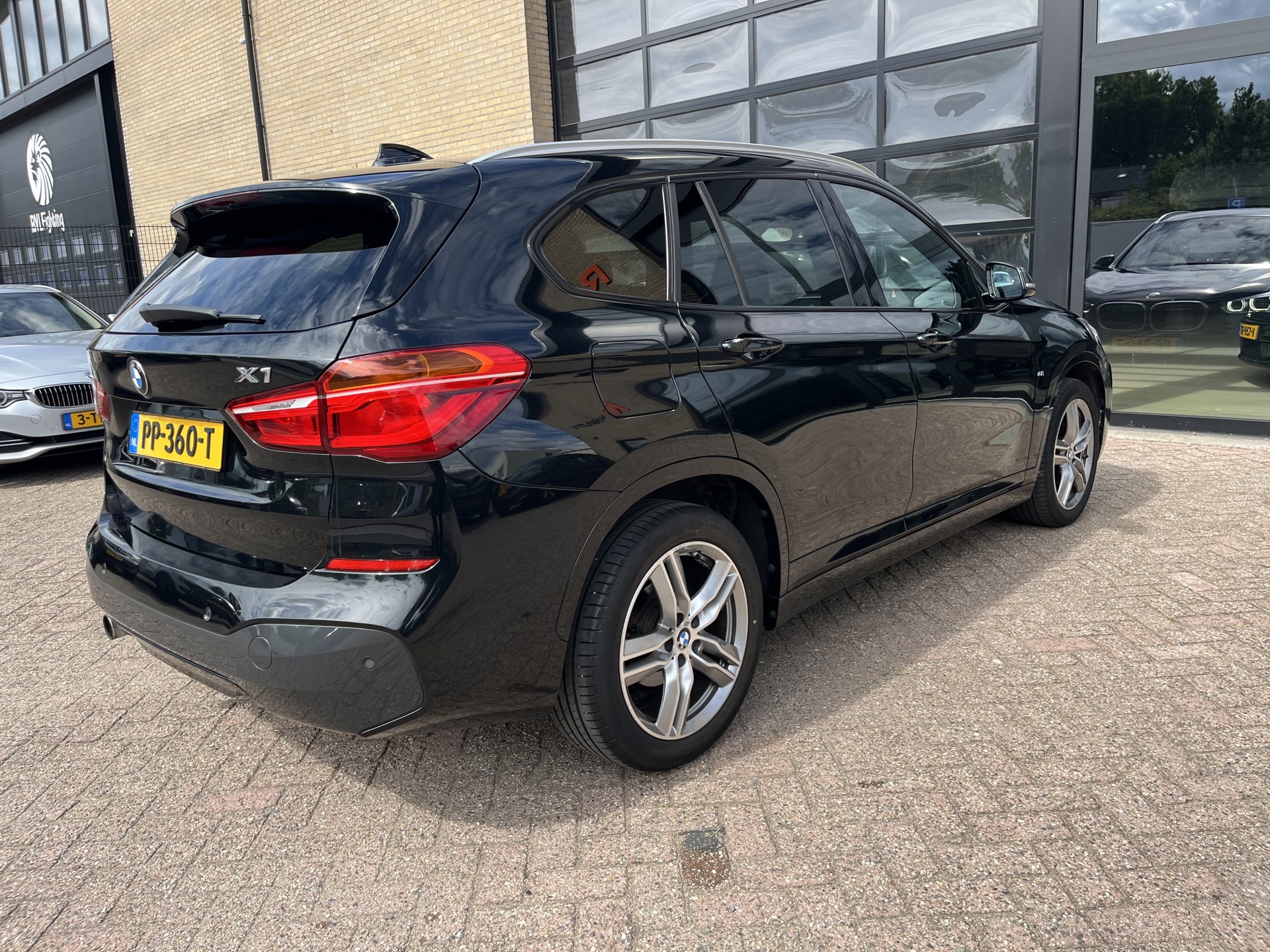 Foto van BMW X1 Sdrive18i