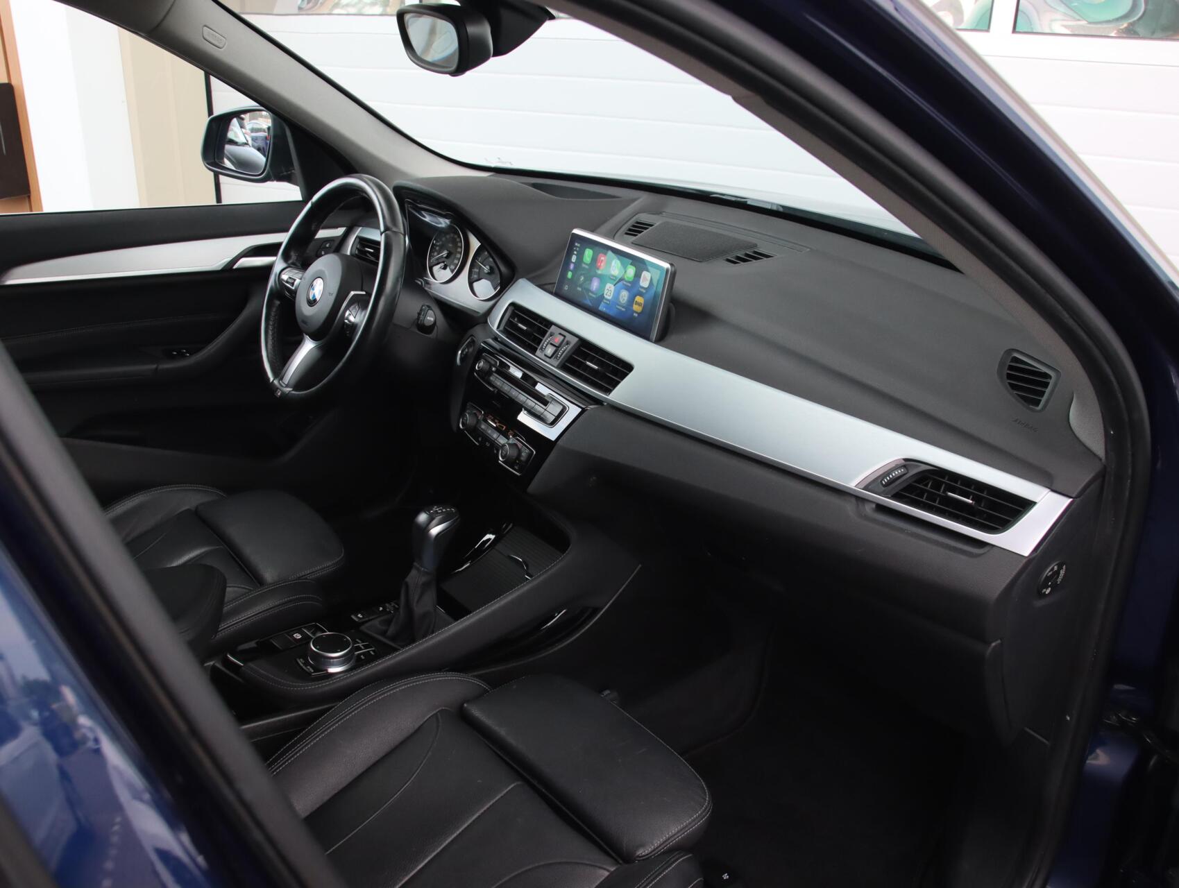 Foto van BMW X1 Xdrive20i