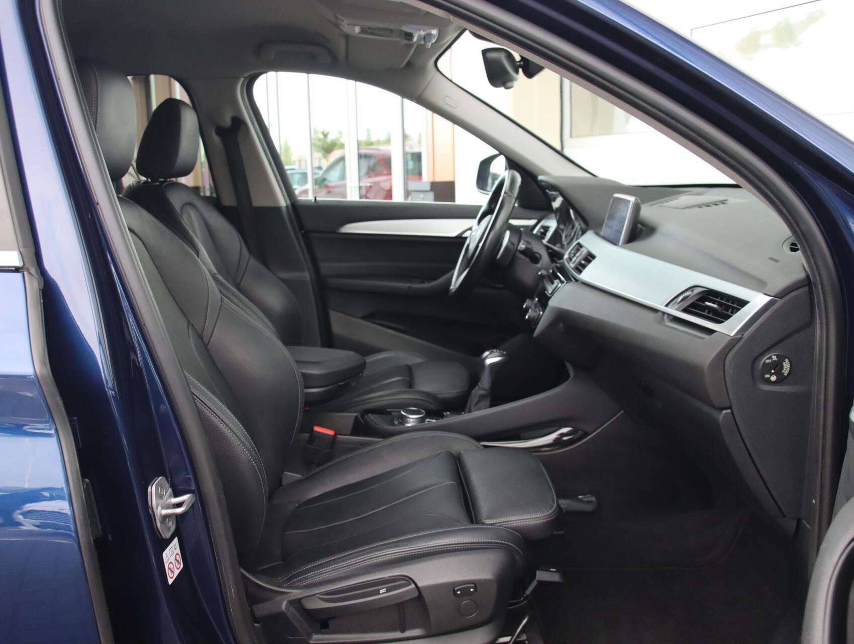 Foto van BMW X1 Xdrive20i
