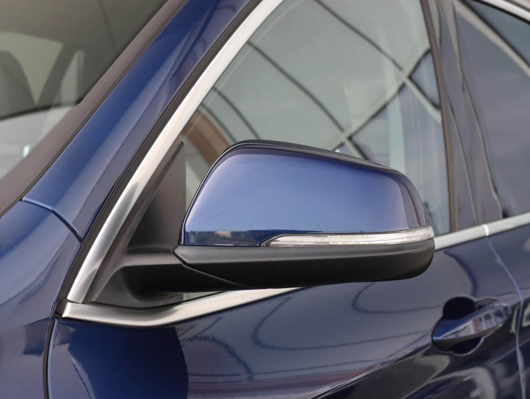 Foto van BMW X1 Xdrive20i